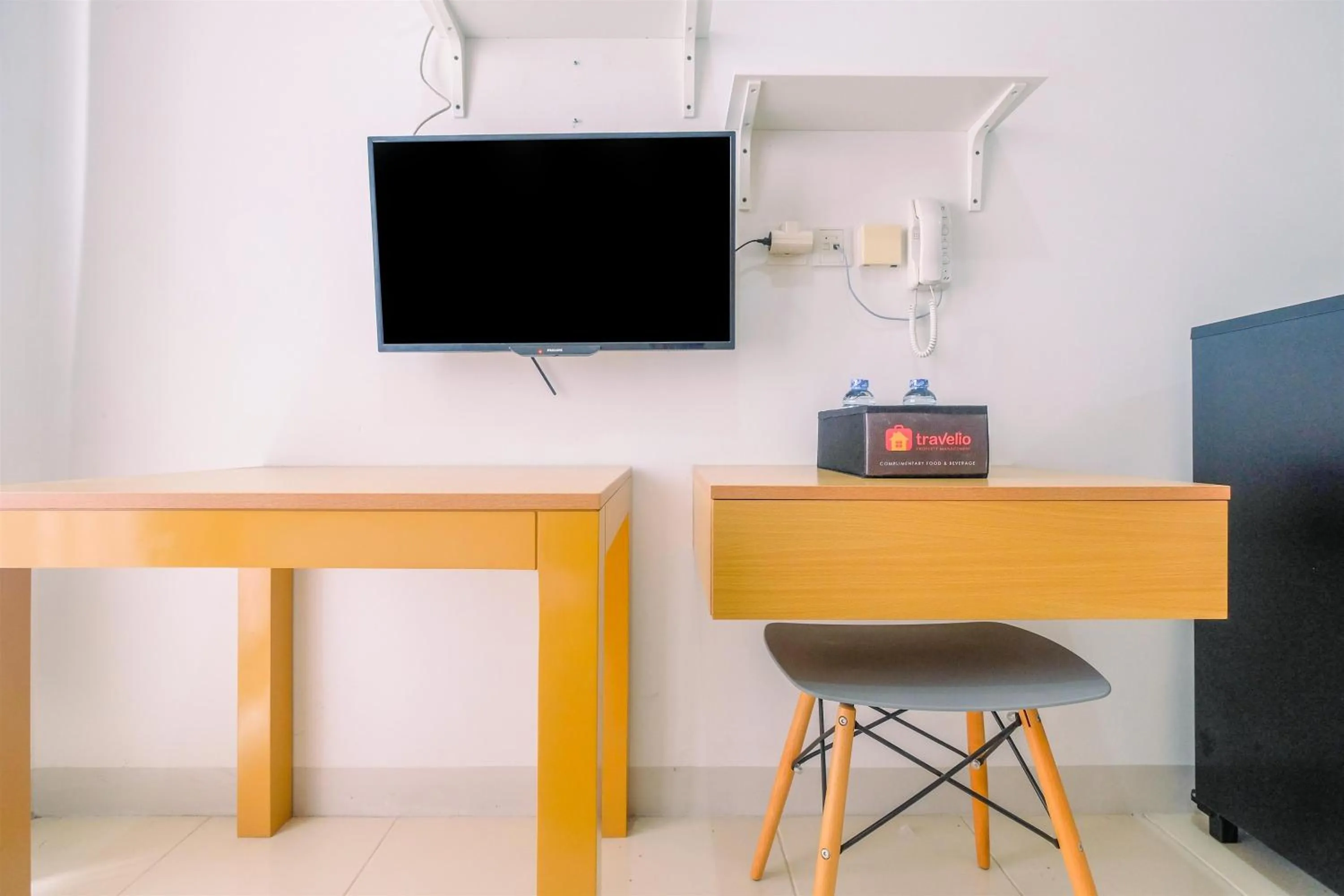 Compact and Relaxing Studio at Dave Apartment By Travelio