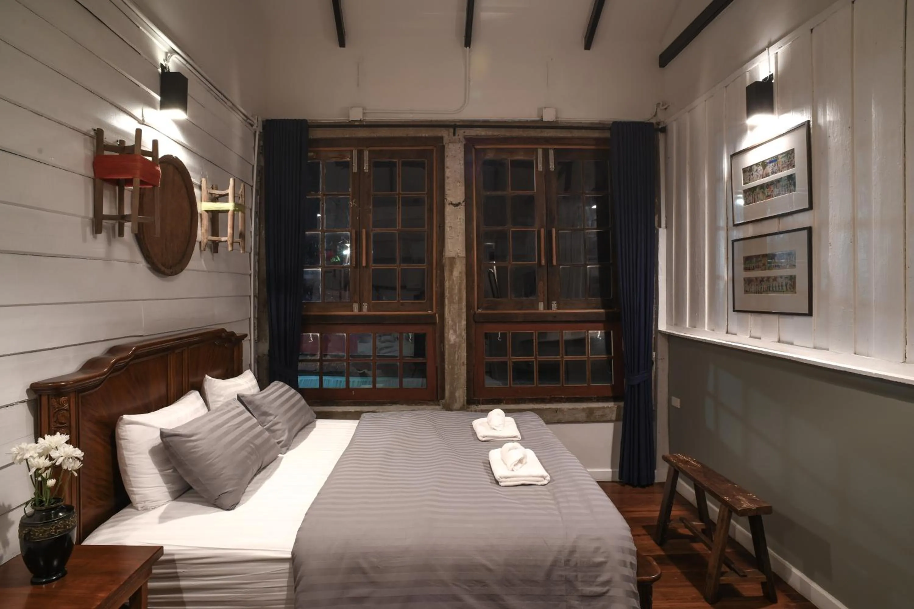 Bed in Velawarin Hotel