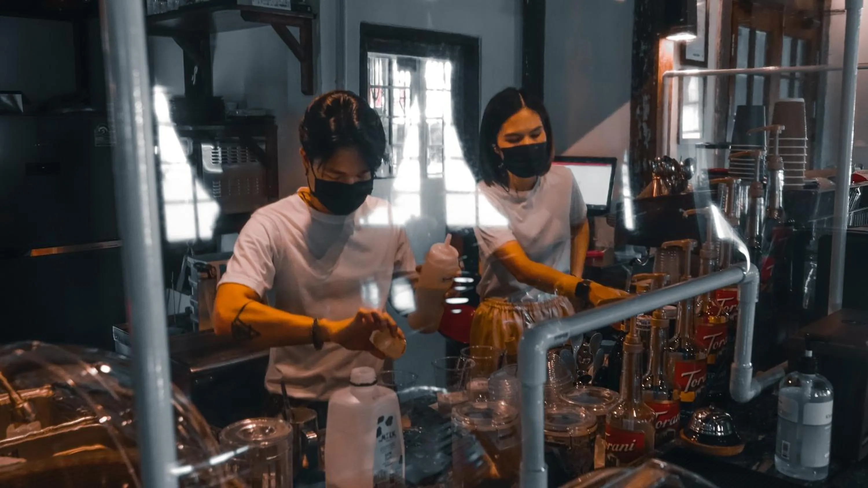 Restaurant/places to eat in Velawarin Hotel