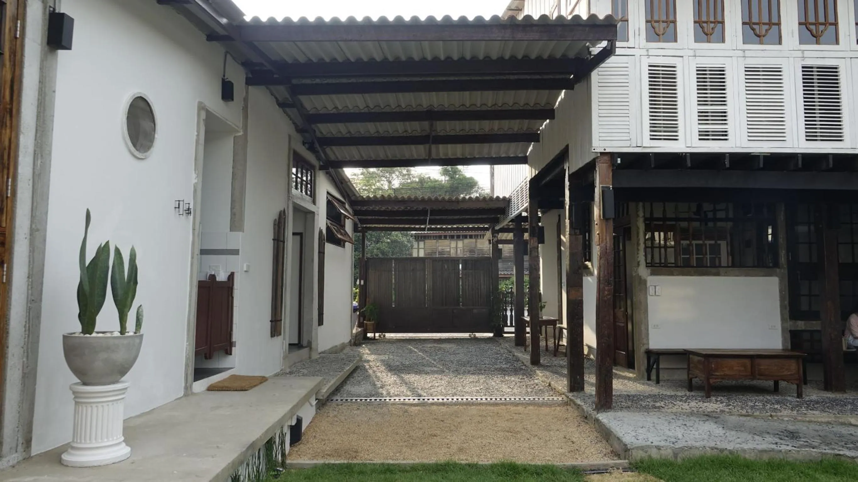 On site in Velawarin Hotel