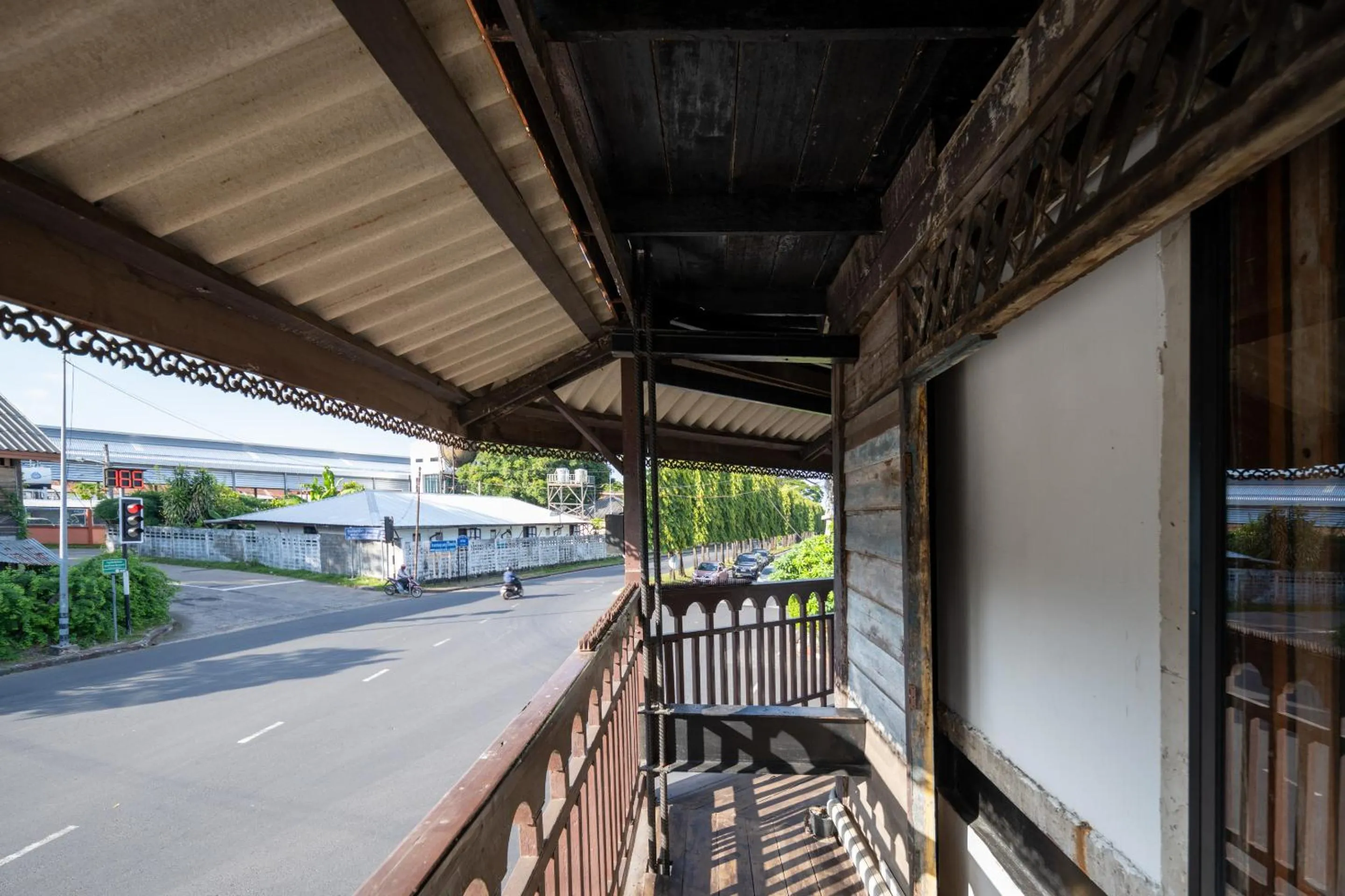 Balcony/Terrace in Velawarin Hotel