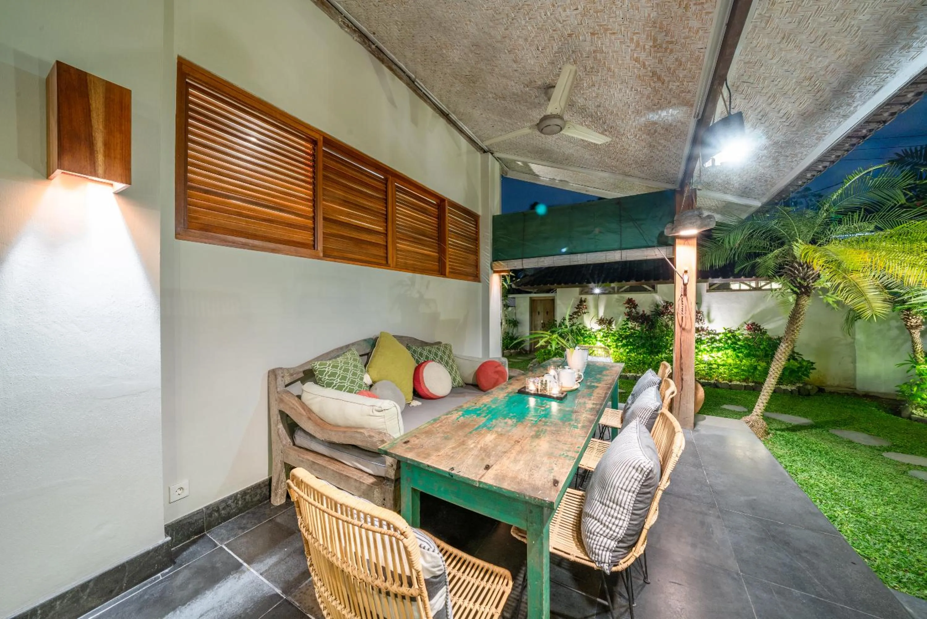 Dining area in Villa Litera Canggu Bali