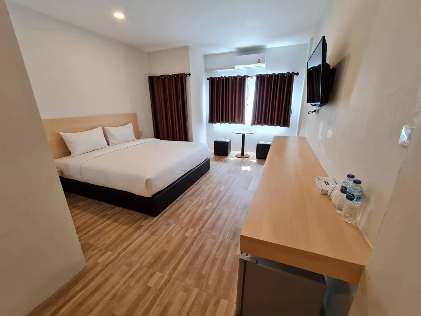 Bedroom, Bed in The charlotte smart hotel lopburi