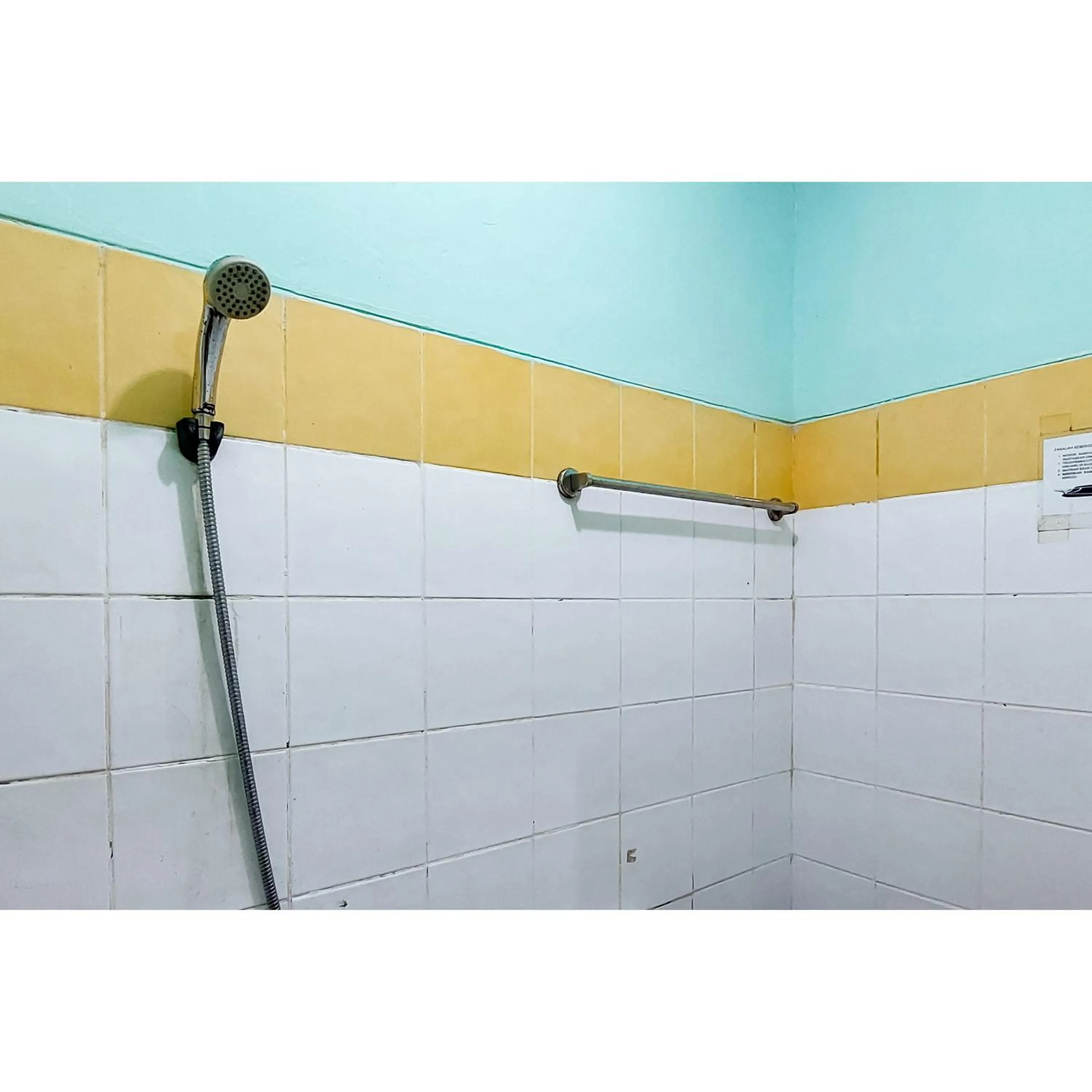 Bathroom in Surya Inn Syariah Cikarang RedPartner