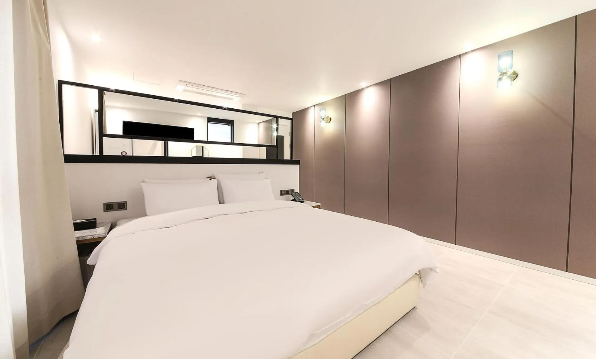 Bed in H moment Hotel songjeong