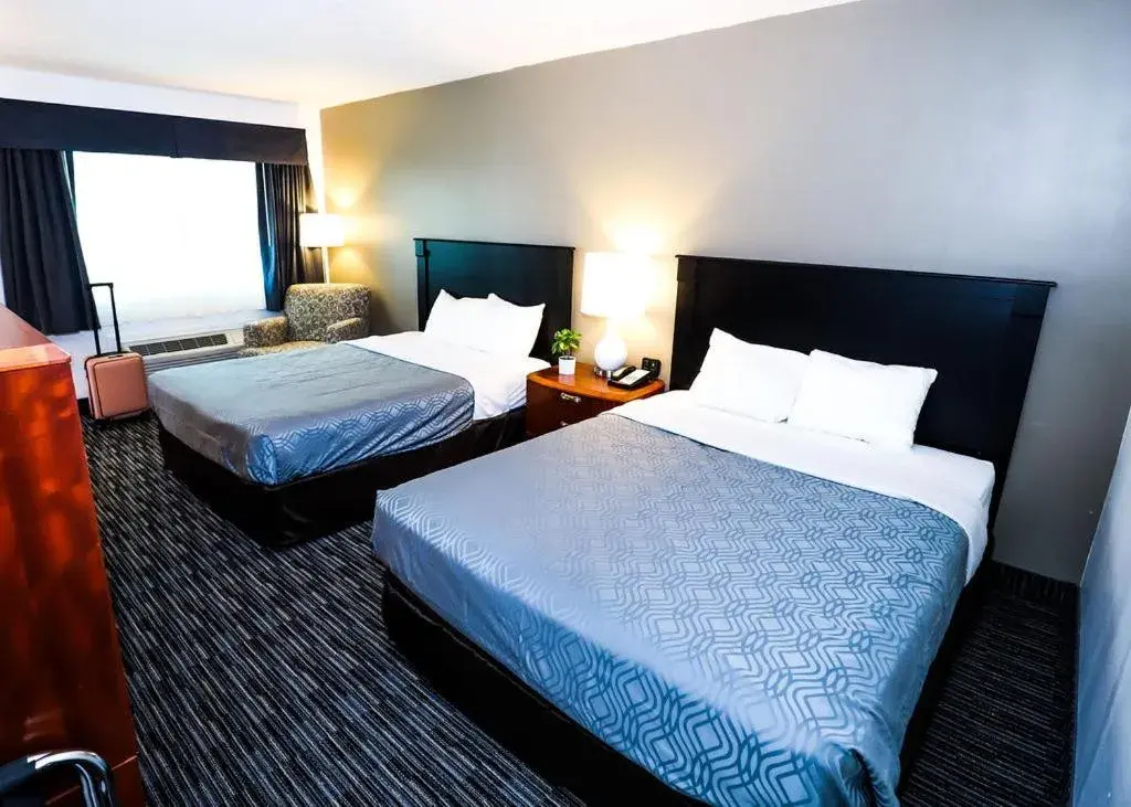 Standard Queen Room with Two Queen Beds - Non-Smoking in Econo Lodge Auburn I-95 Standard Queen Room with Two Queen Beds - Non-Smoking in Econo Lodge Auburn I-95