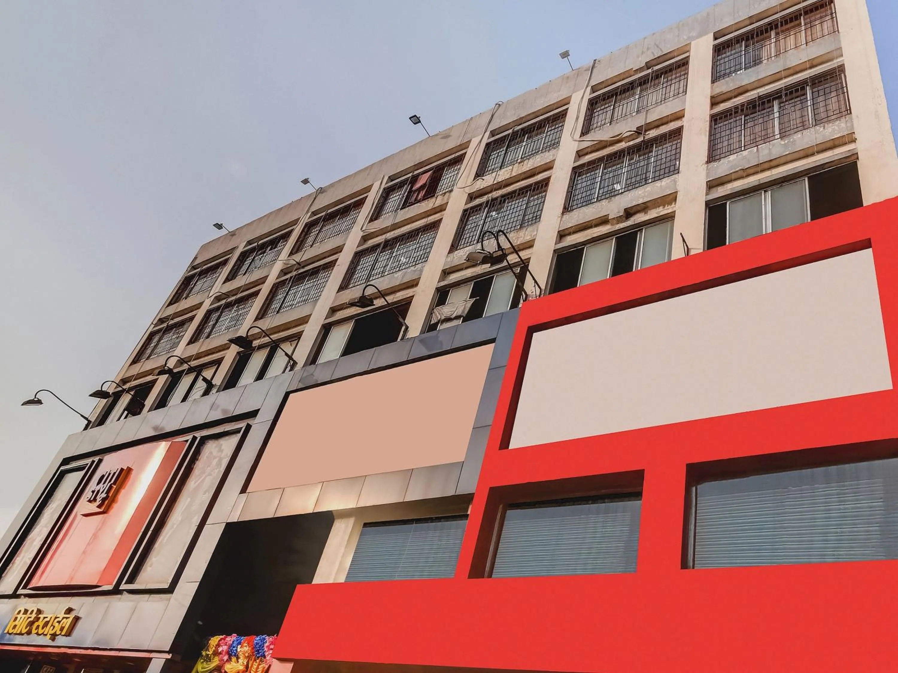 Facade/entrance in Super Capital O Divira Inn