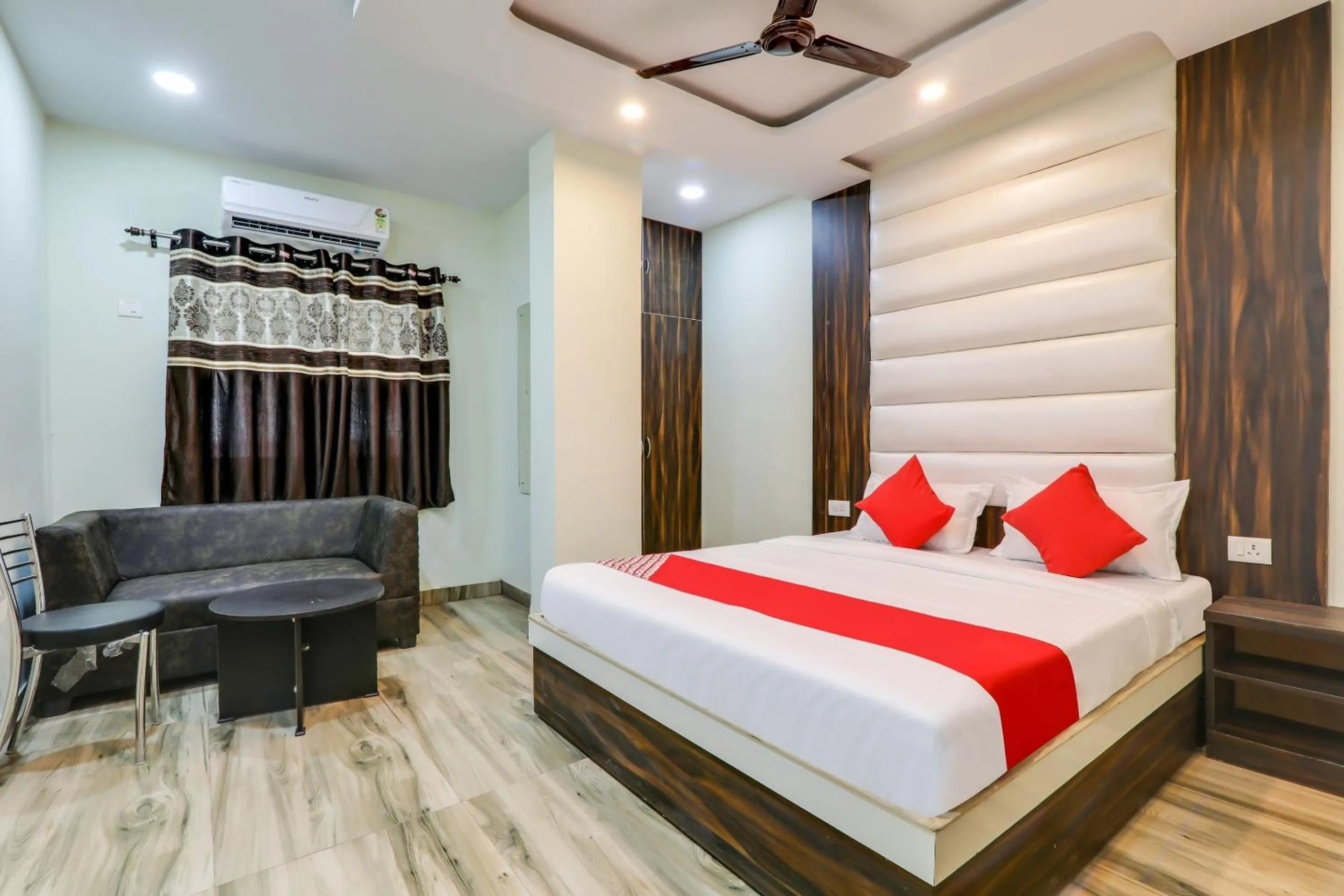 Bedroom, Bed in Hotel Navya Grand