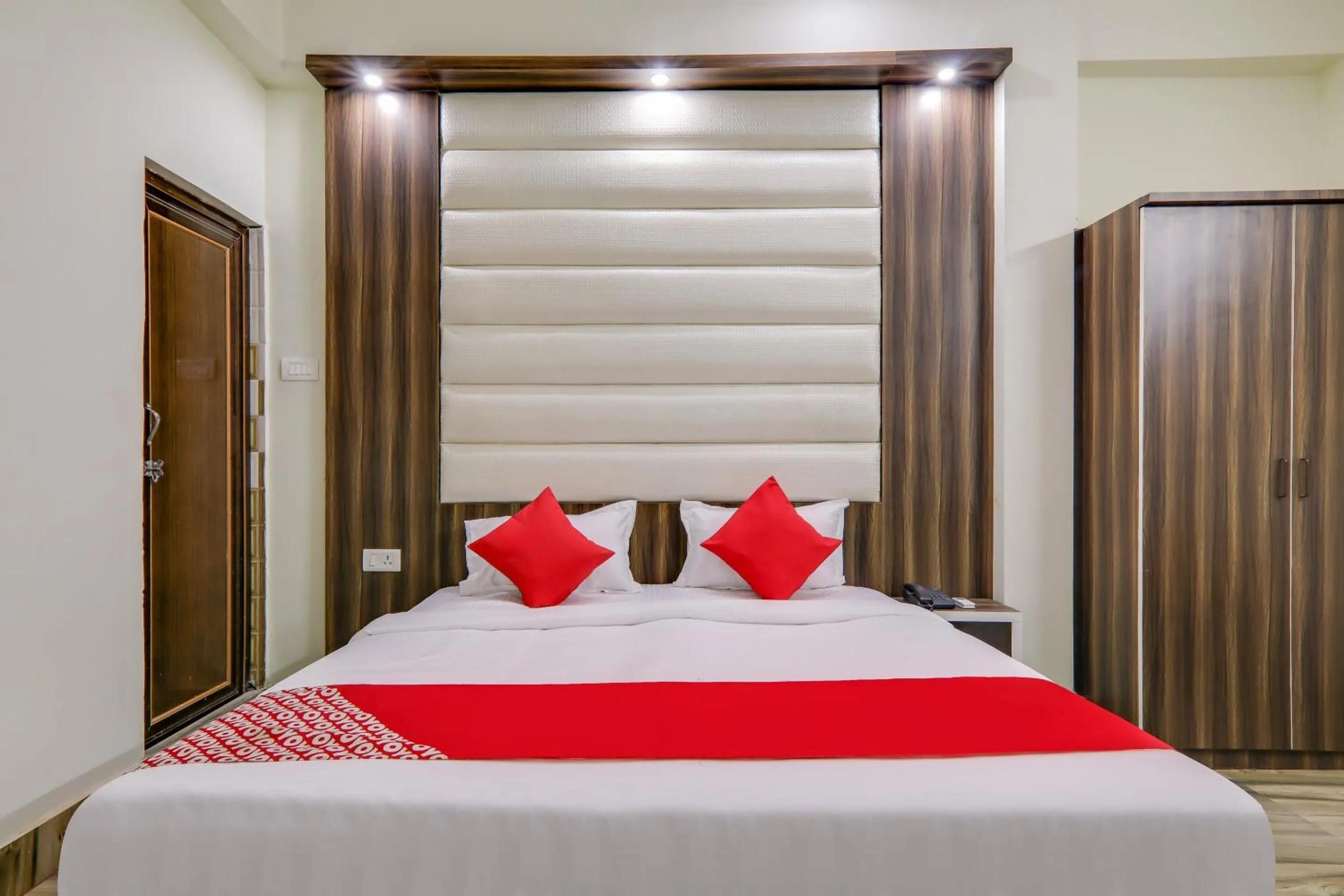 Bedroom, Bed in Hotel Navya Grand