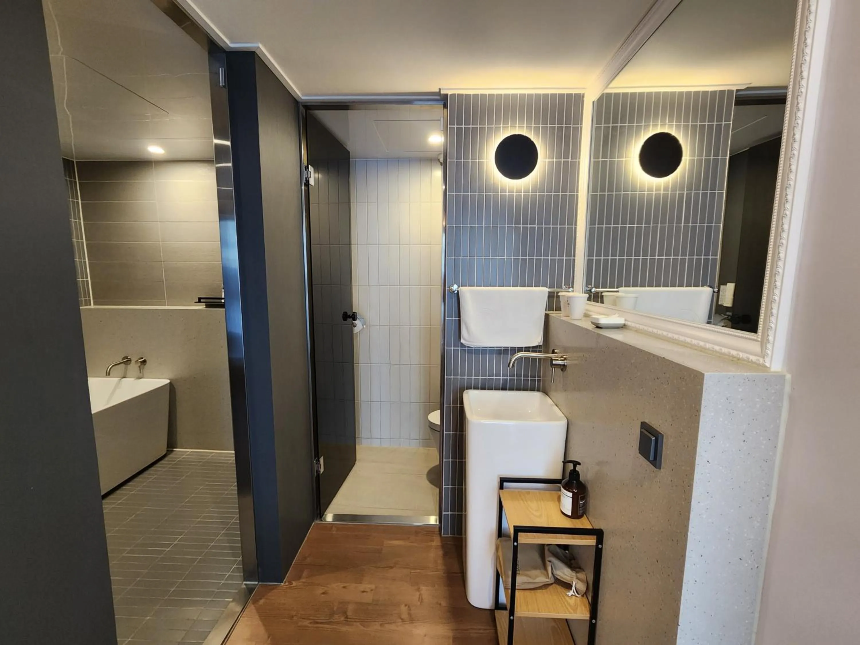 Bathroom in Hound Hotel Busan Station