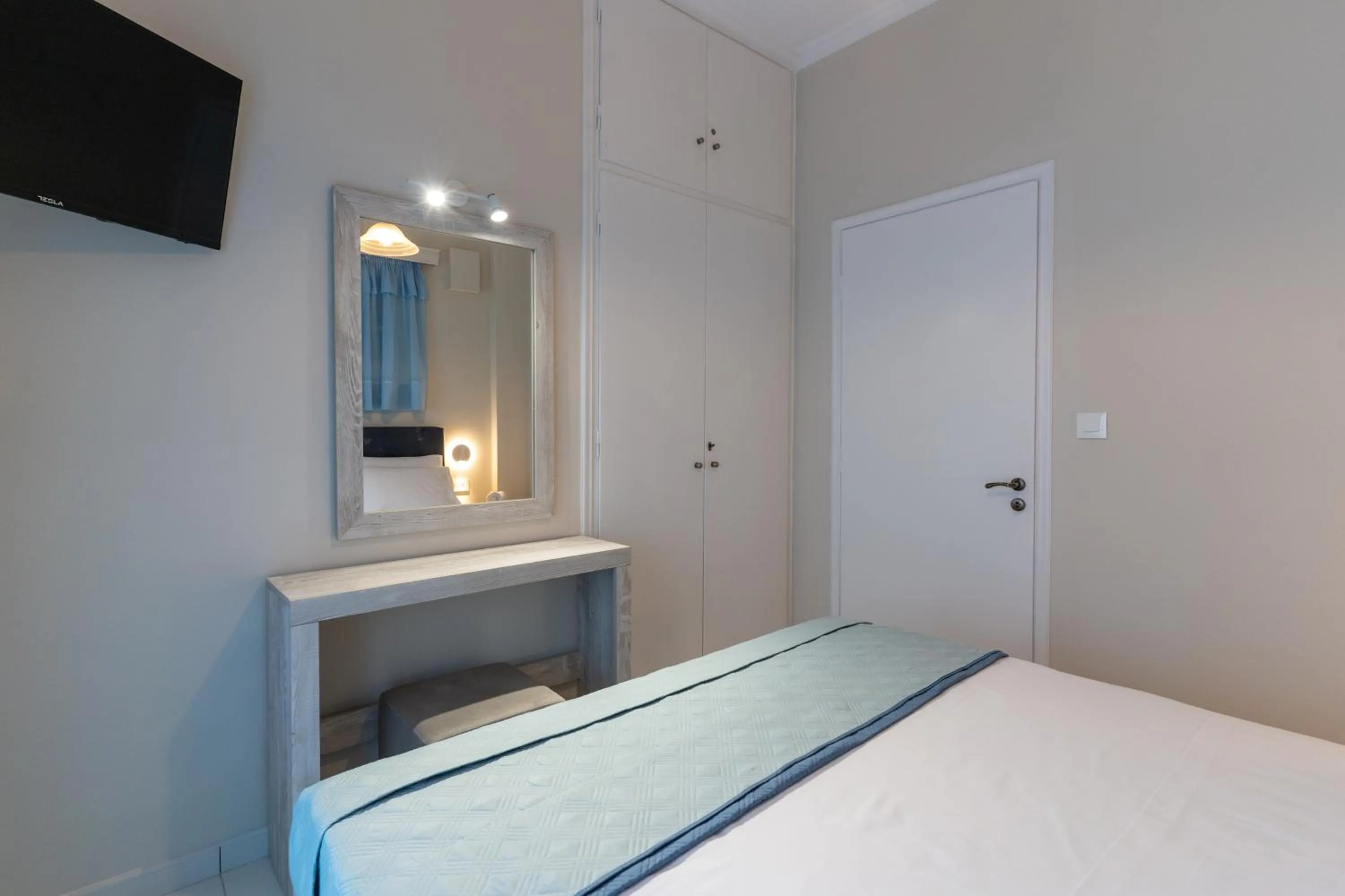 Bed in Acapulco Marinos Apartments- Adults Only