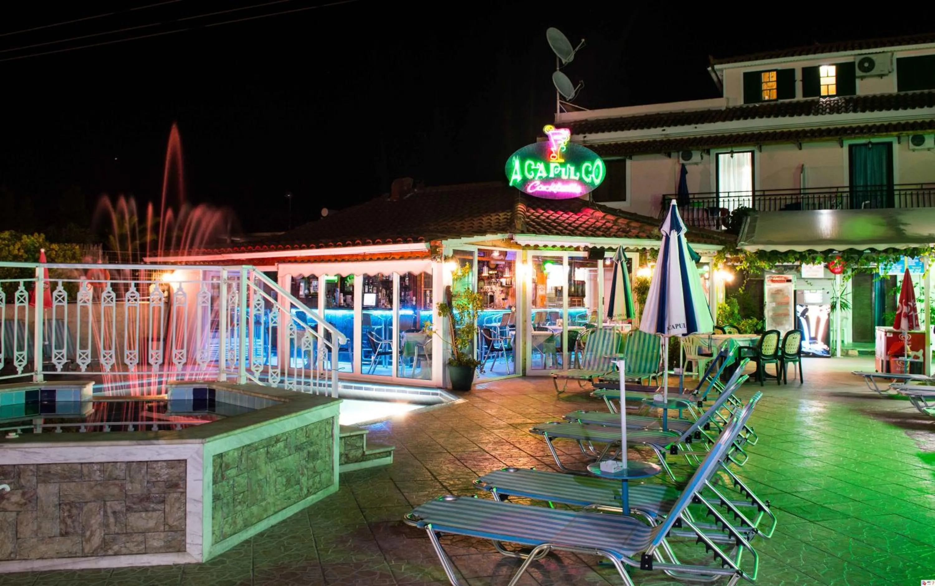 Night in Acapulco Marinos Apartments- Adults Only