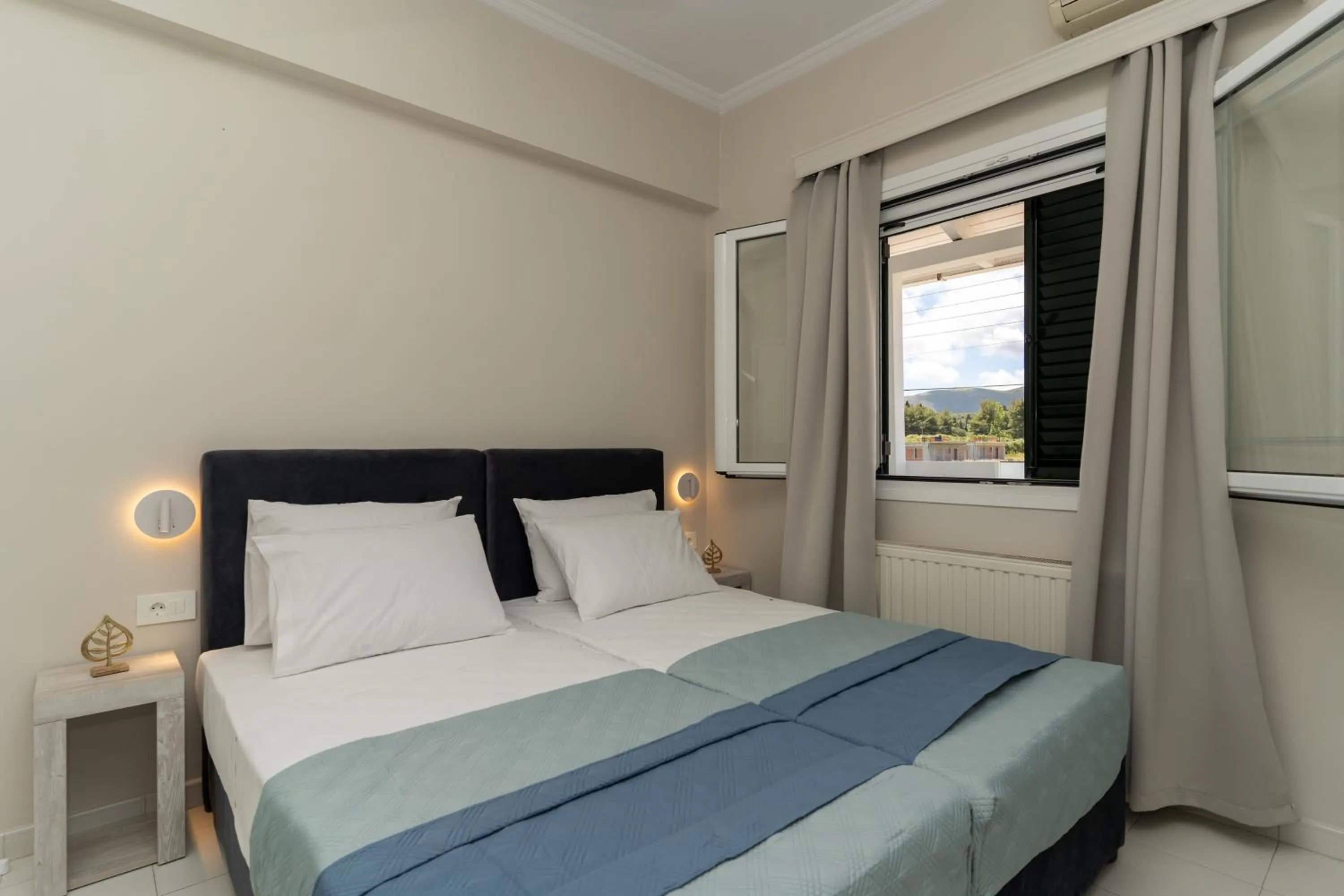 Bed in Acapulco Marinos Apartments- Adults Only