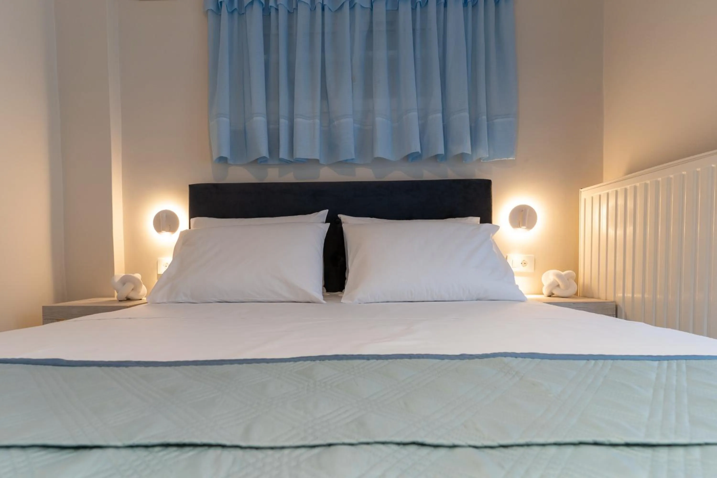 Bed in Acapulco Marinos Apartments- Adults Only