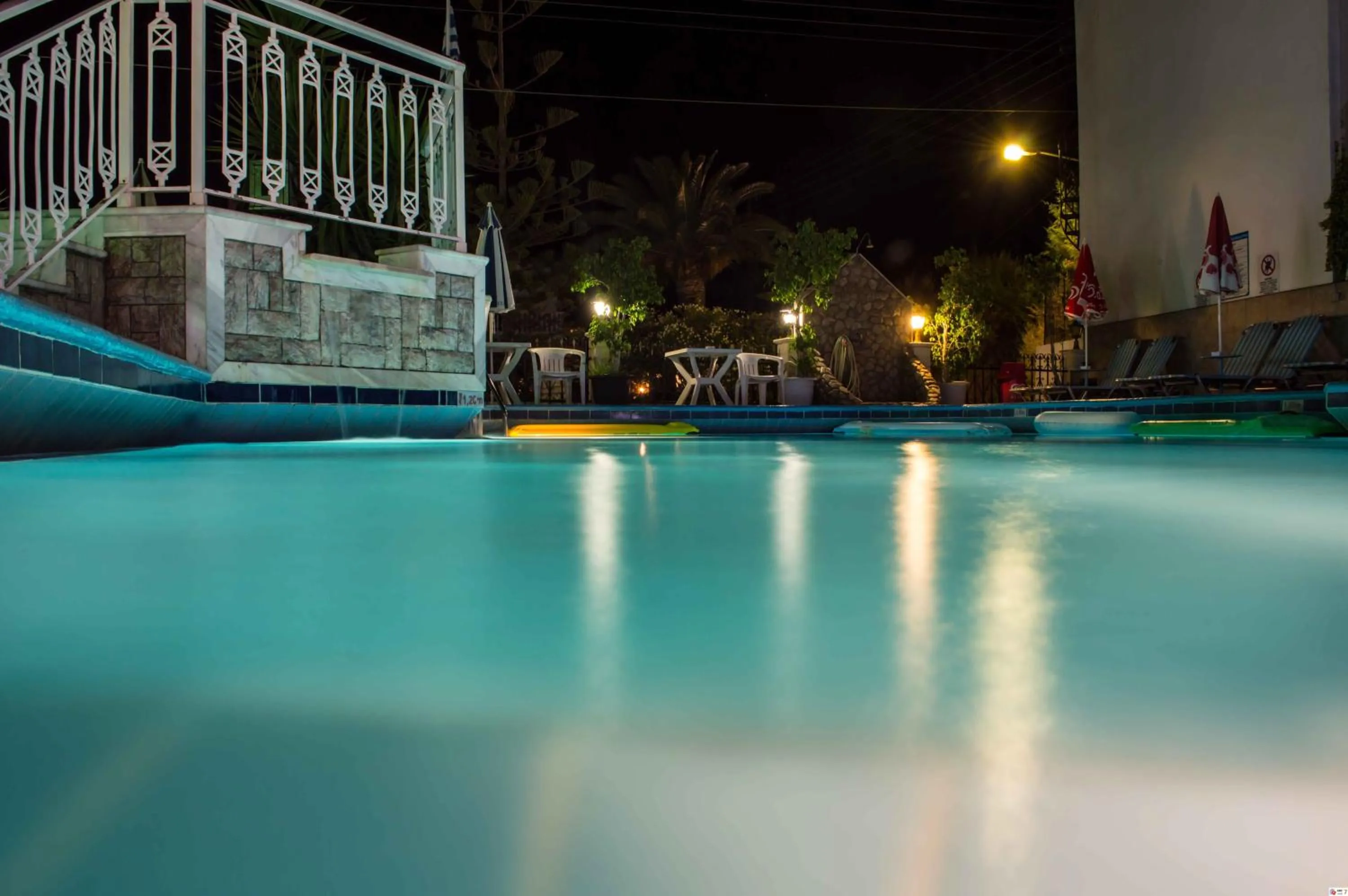 Swimming pool in Acapulco Marinos Apartments- Adults Only
