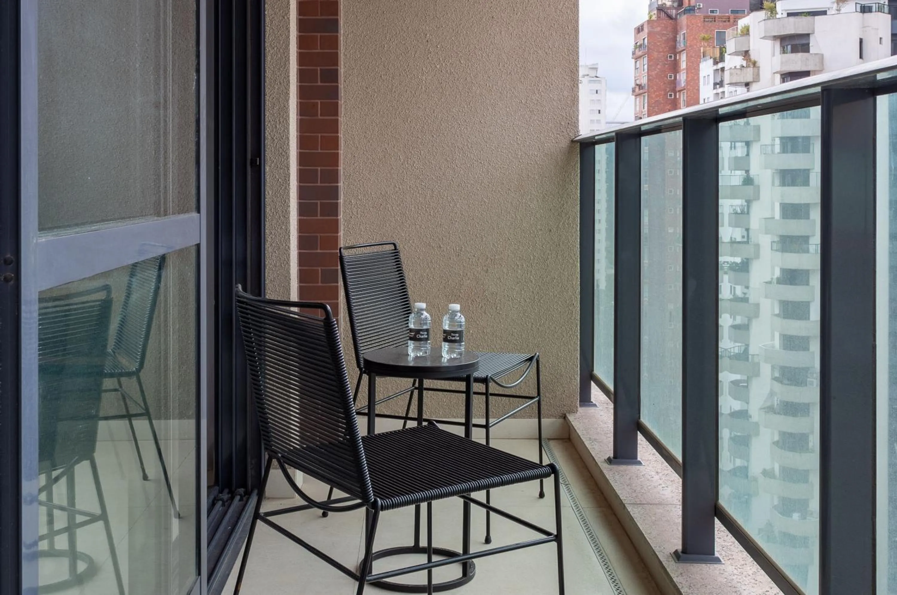 Day in Charlie Itaim