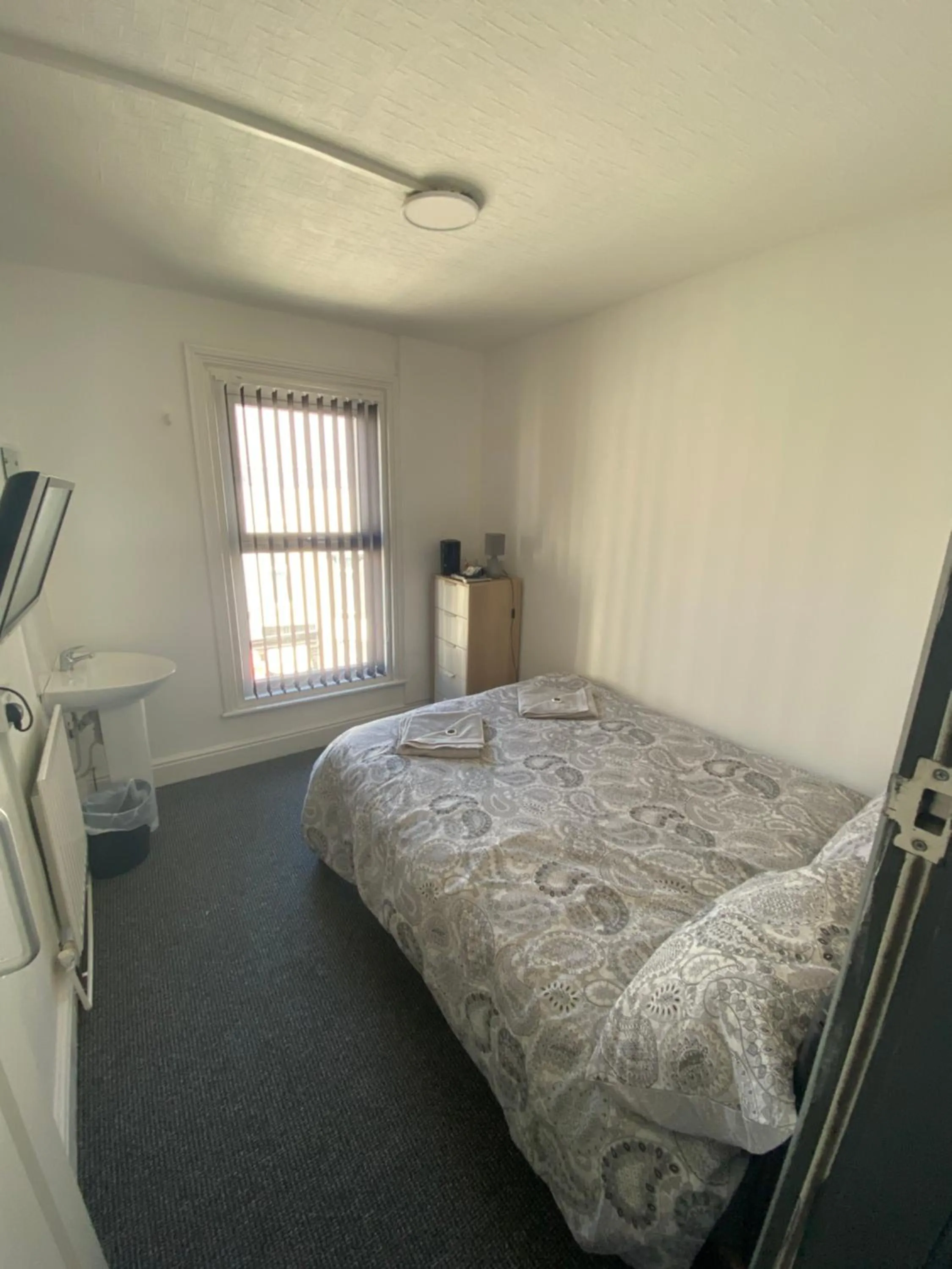 Bed in The Honley hotel