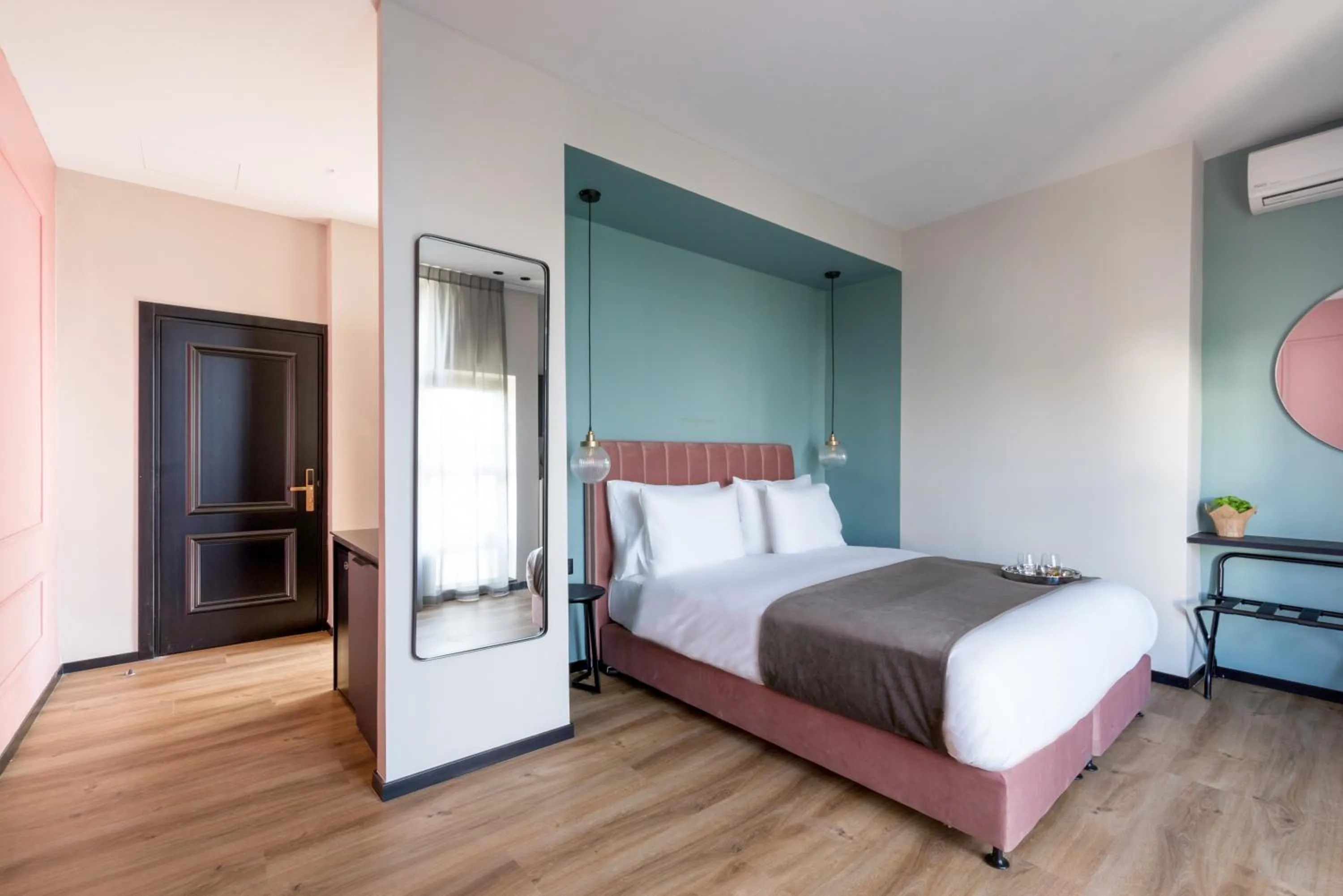 Photo of the whole room, Bed in Dizengoff Garden Hotel