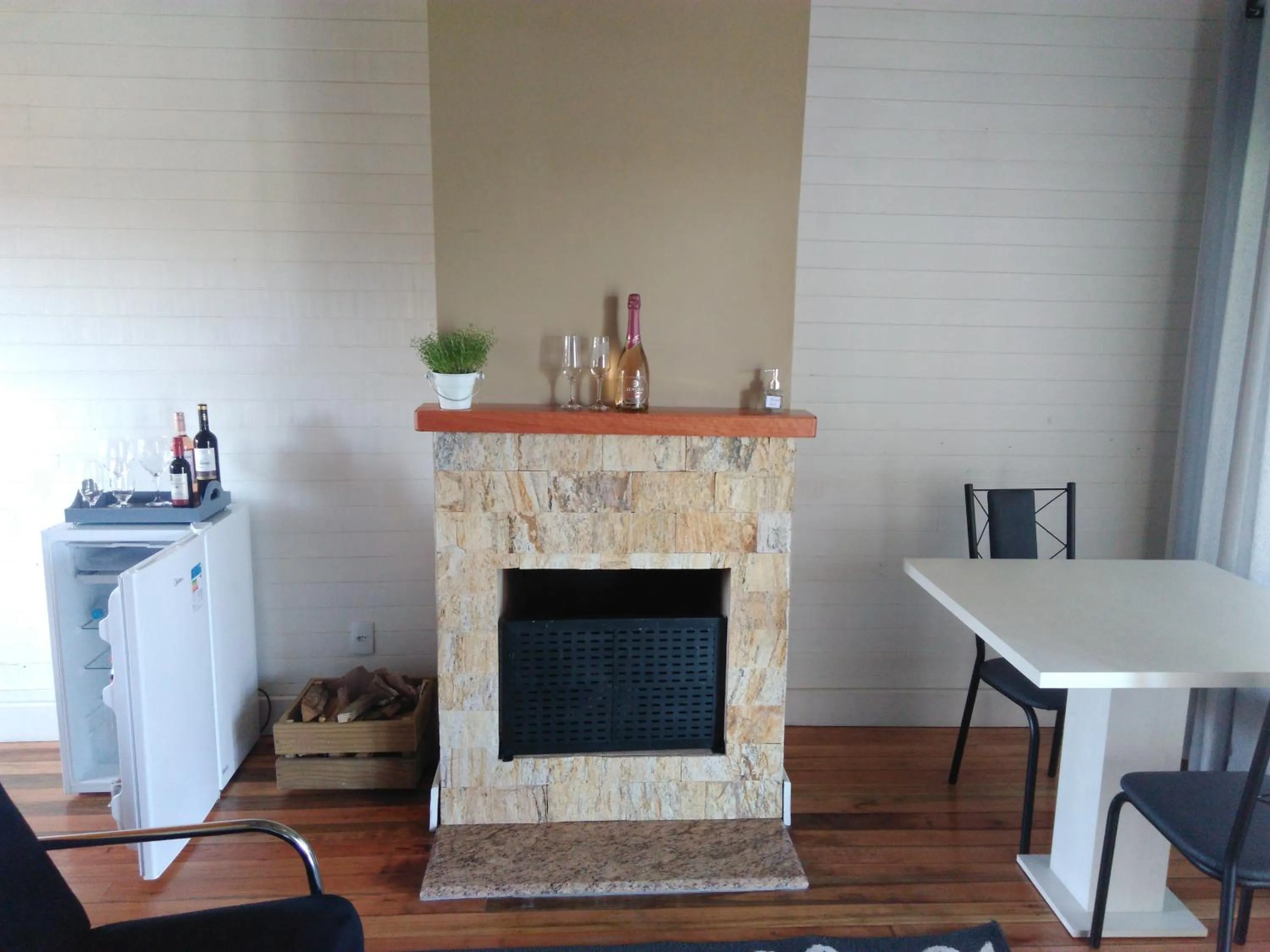 flat iron in Pousada Toscana Cambará