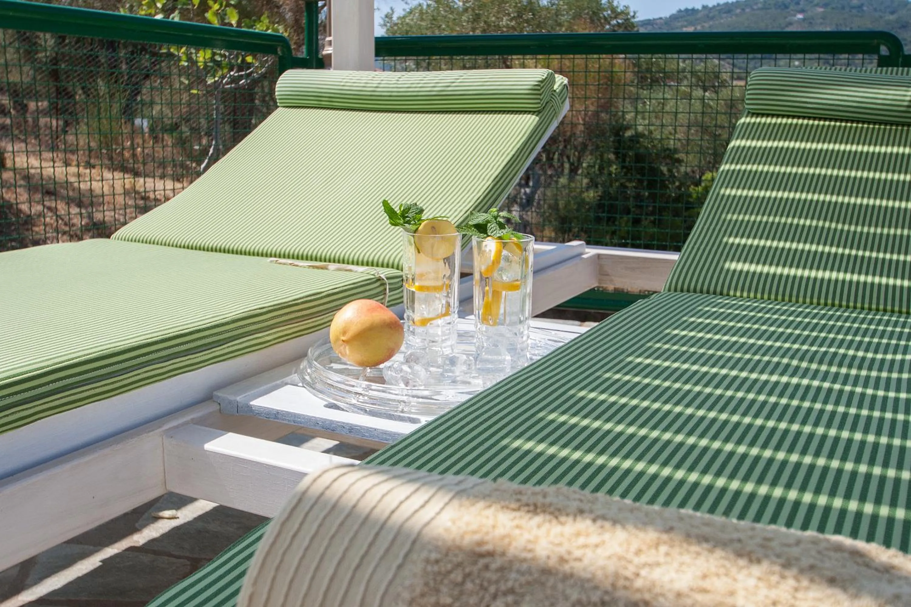 Swimming pool in Four Seasons Villas