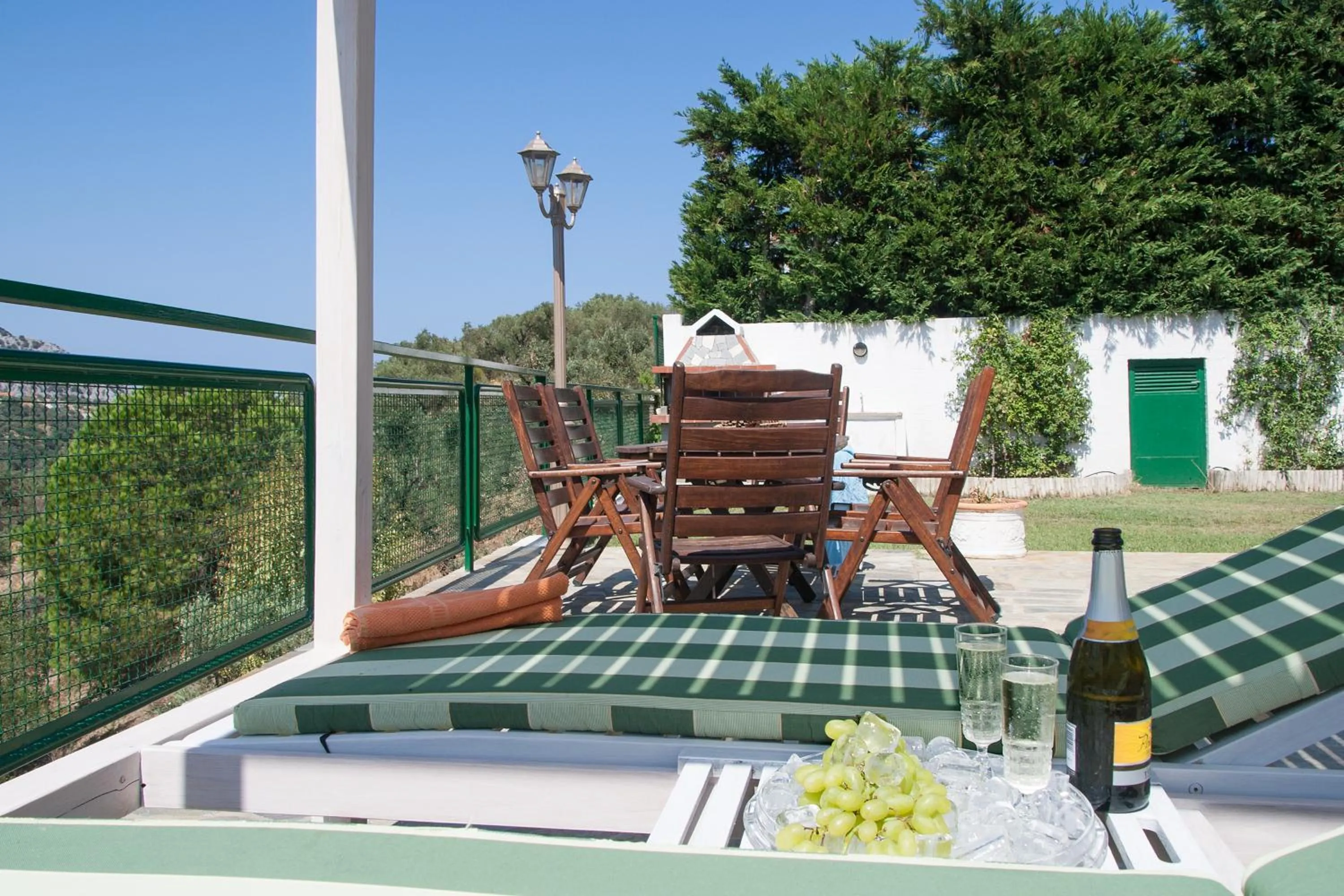 Patio in Four Seasons Villas