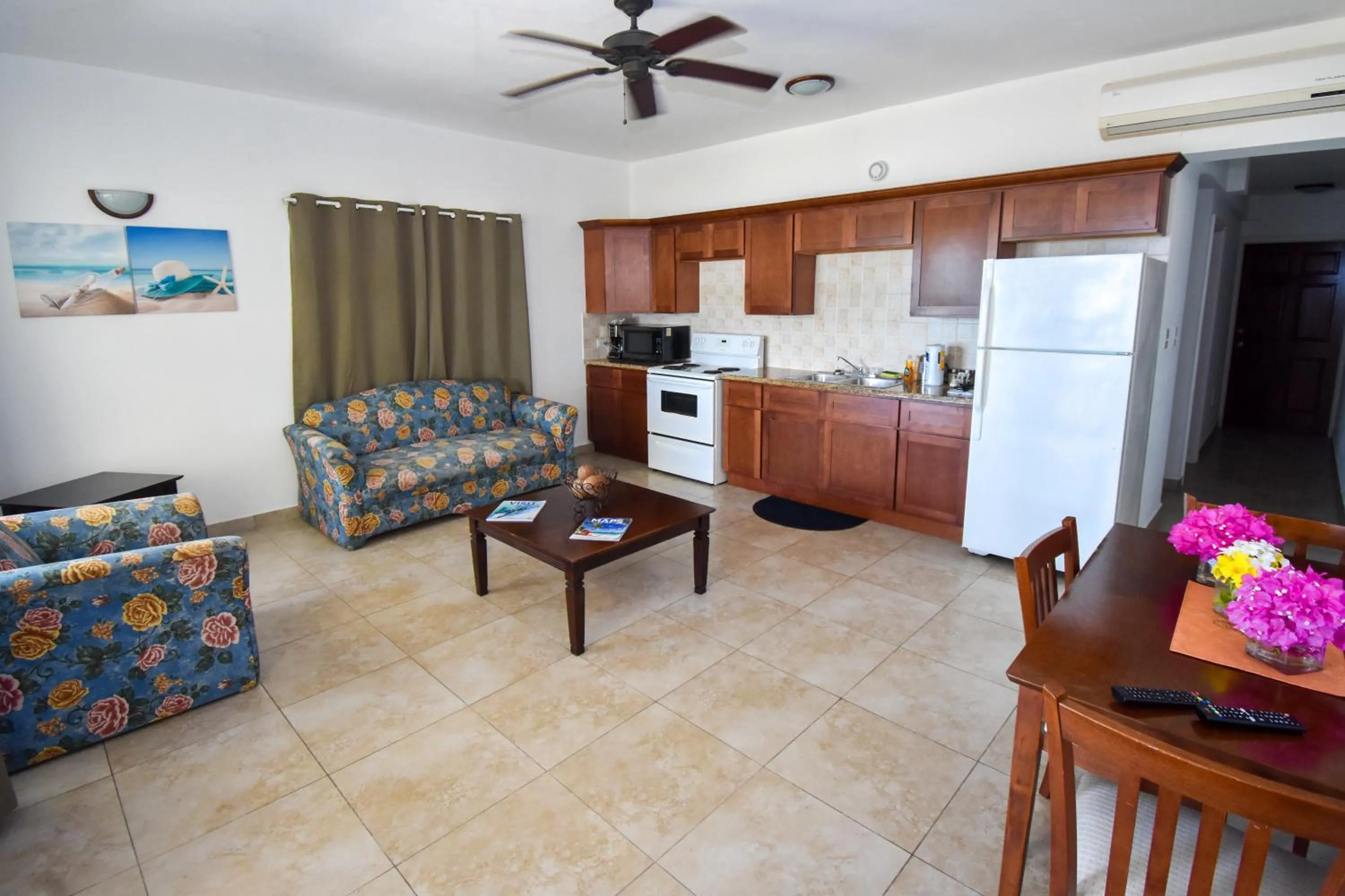 Kitchen or kitchenette in Lord Nelson Hotel & Residences