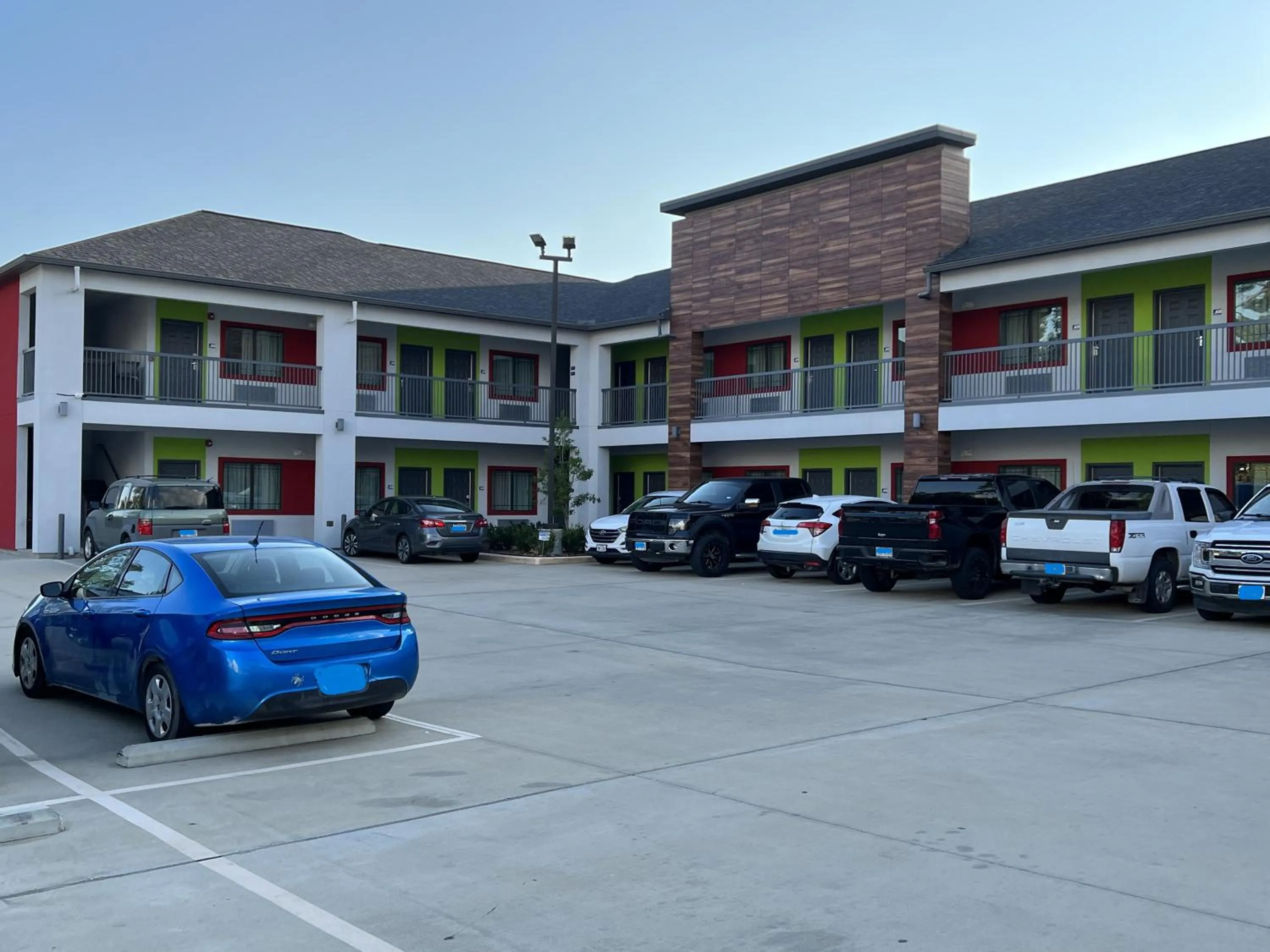Property building in Americas Best Value Inn & Suites Kingwood IAH Airport