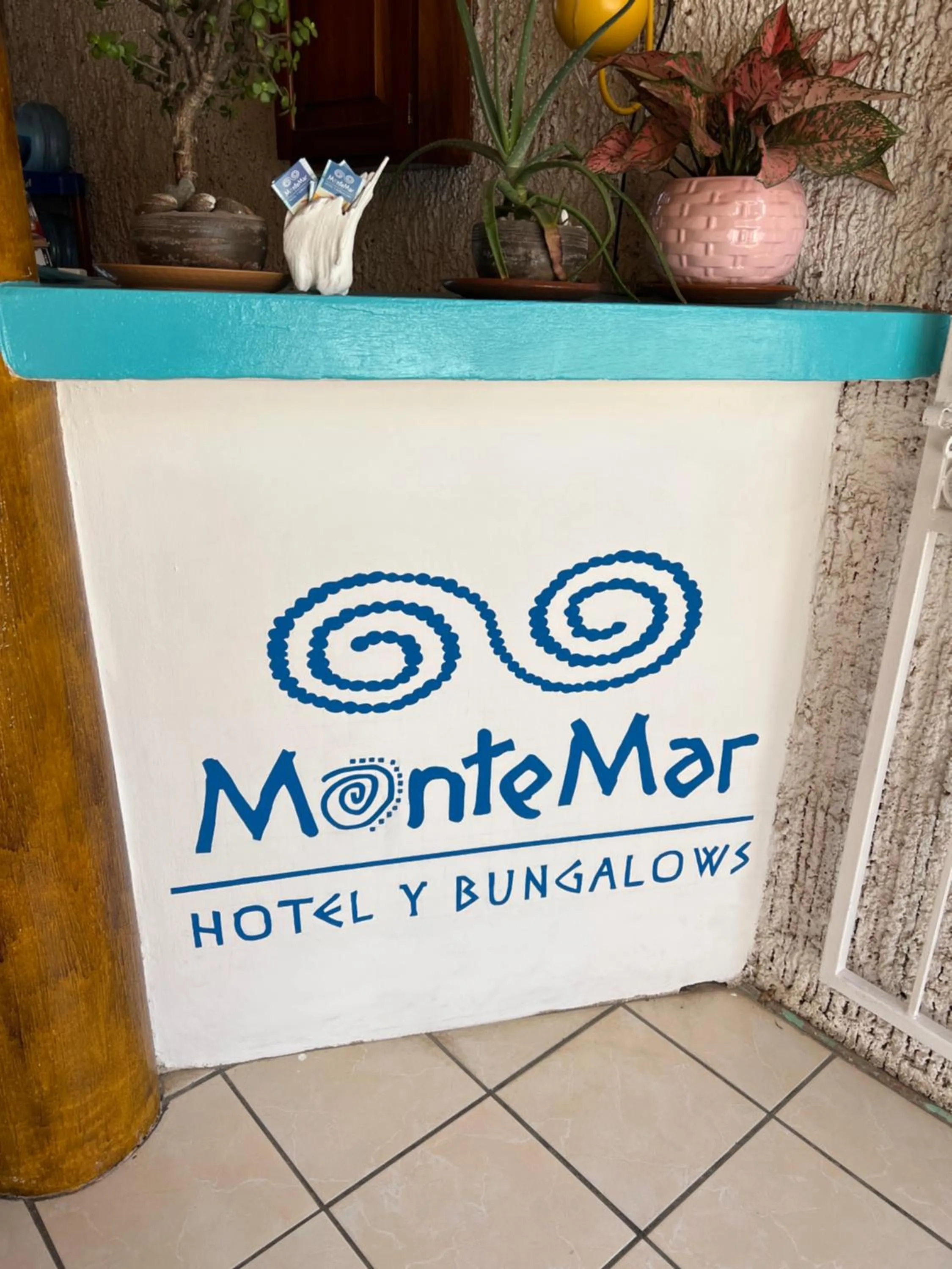MonteMar Hotel y Bungalows