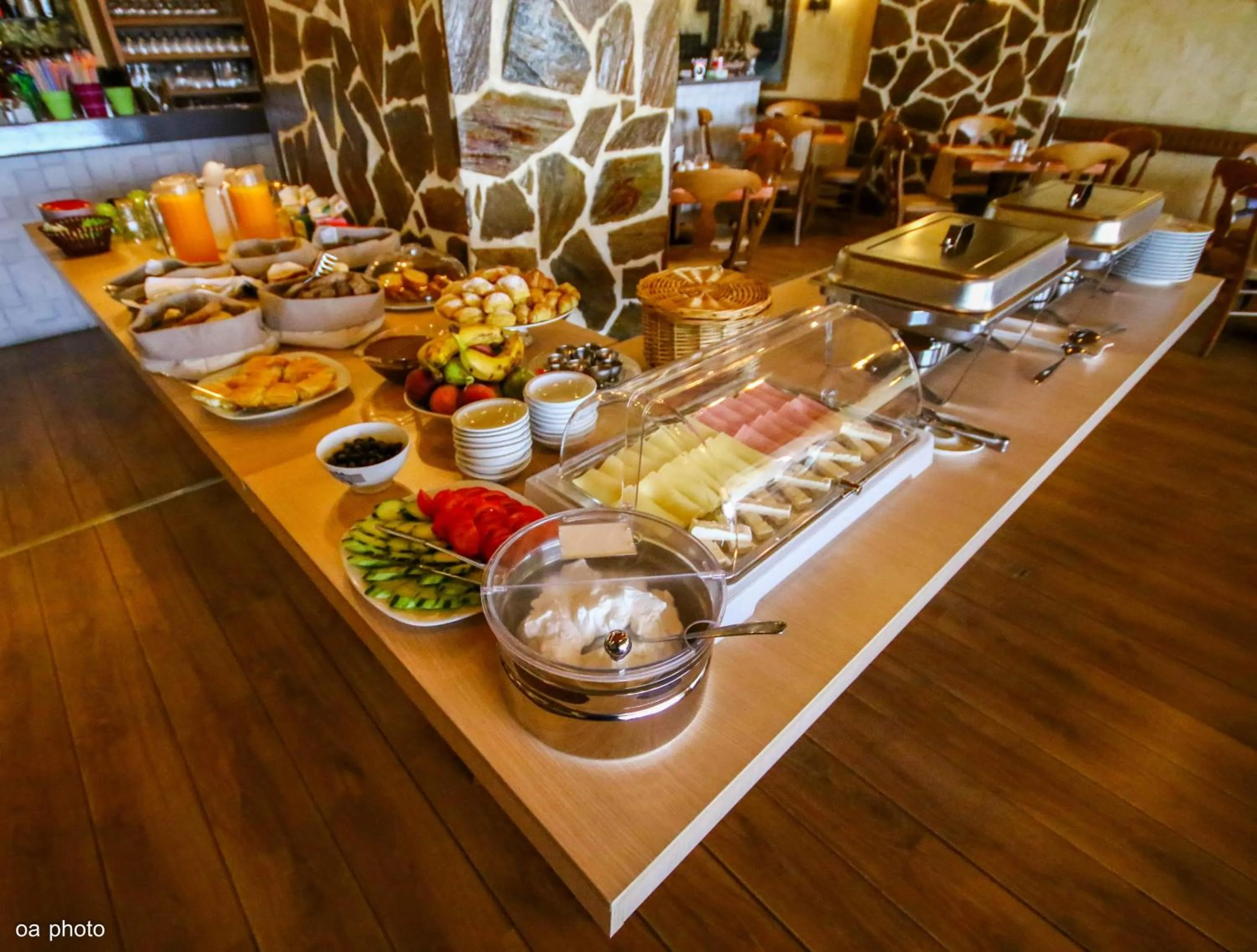 Buffet breakfast in Birais Beach Studios