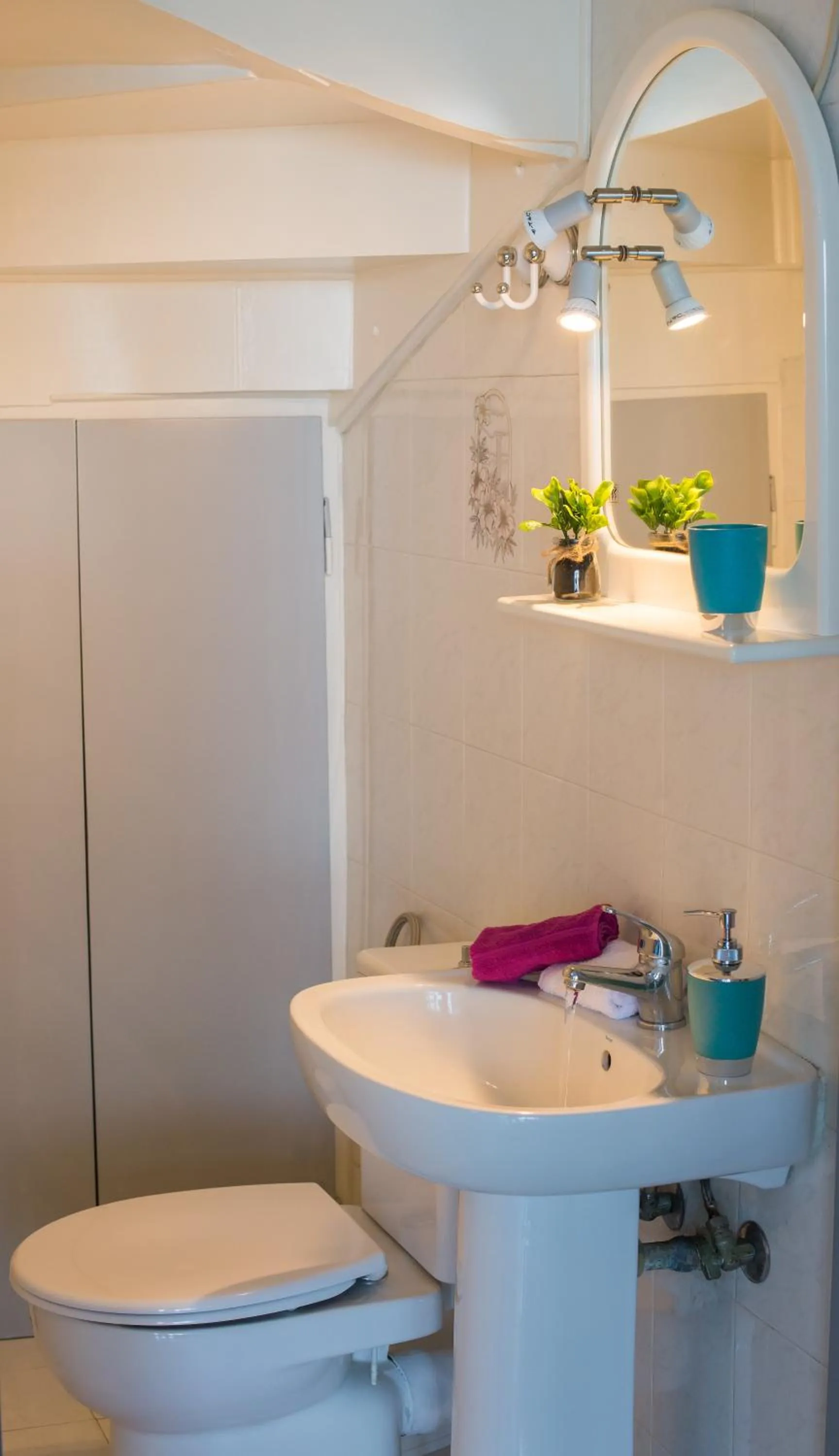 Bathroom in Birais Beach Studios