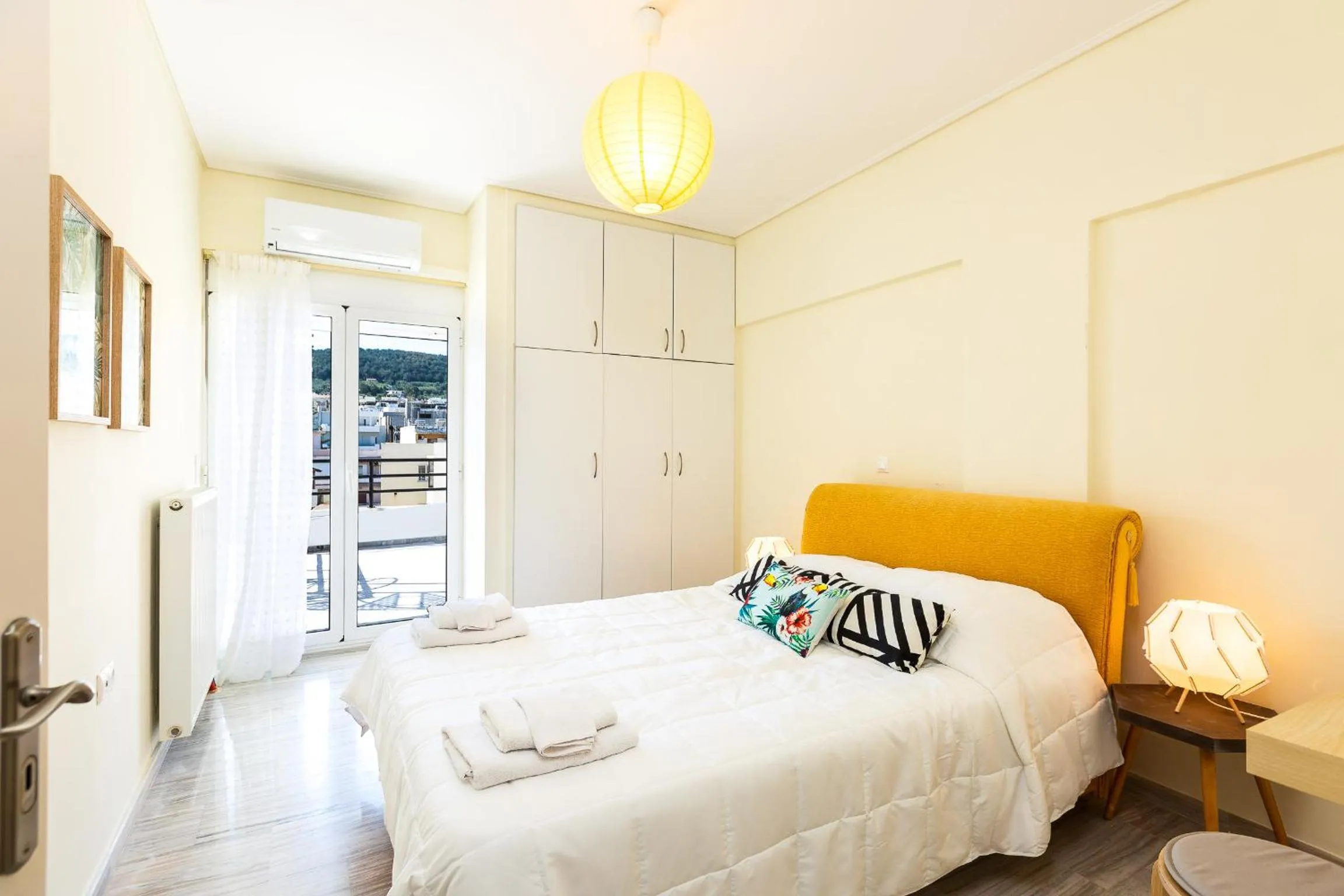 Bedroom, Bed in Birais Beach Studios