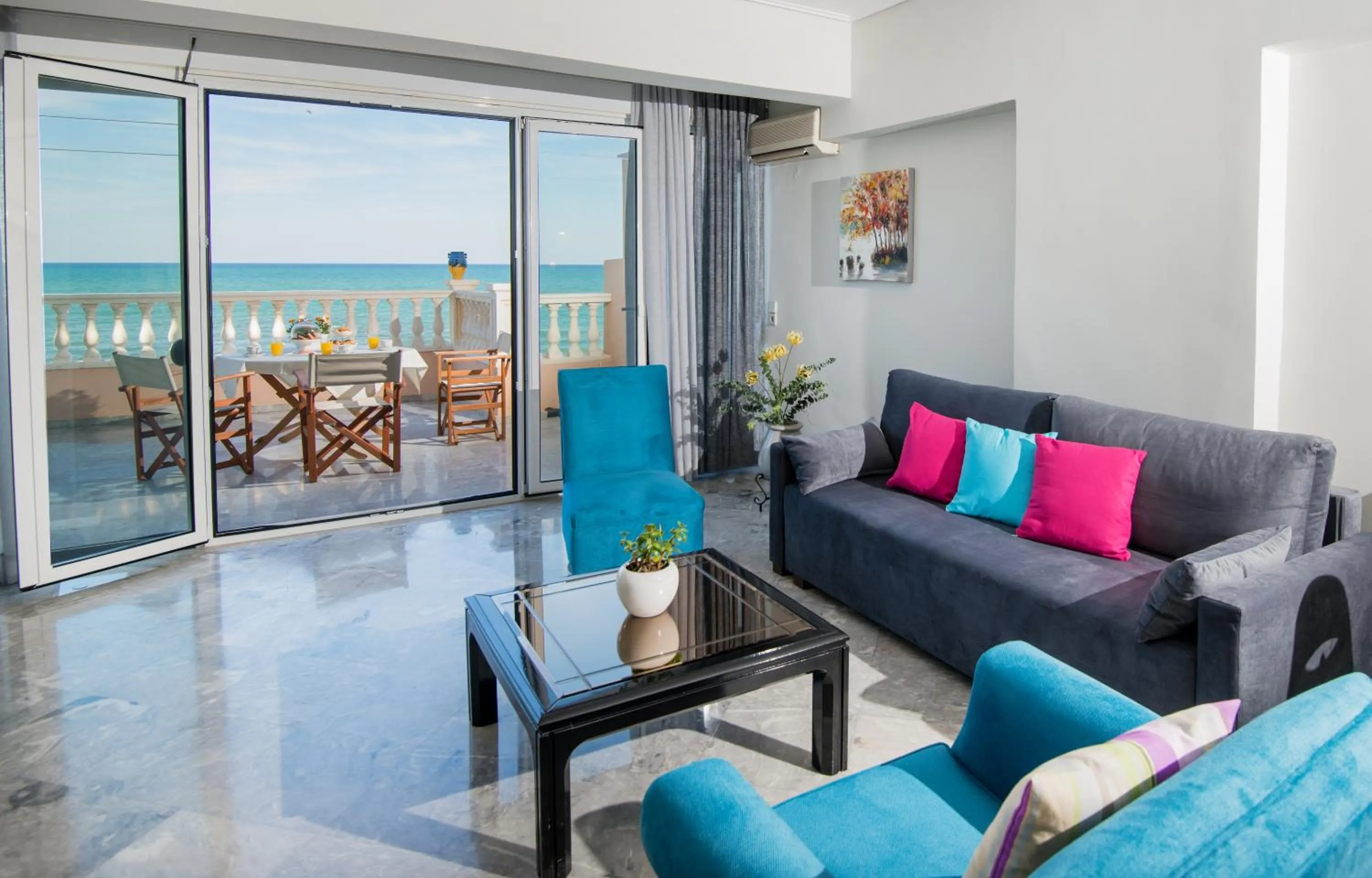 Sea view in Birais Beach Studios