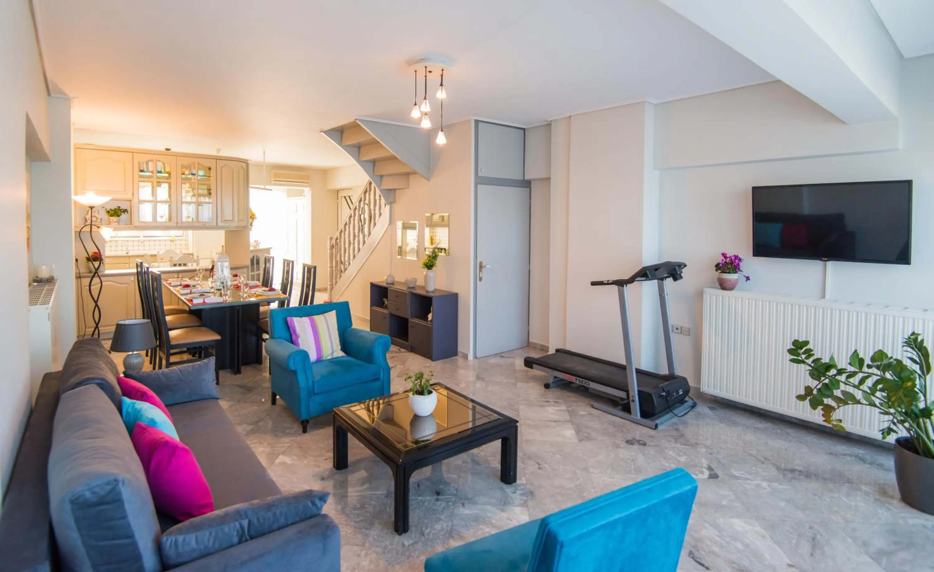 Activities in Birais Beach Studios