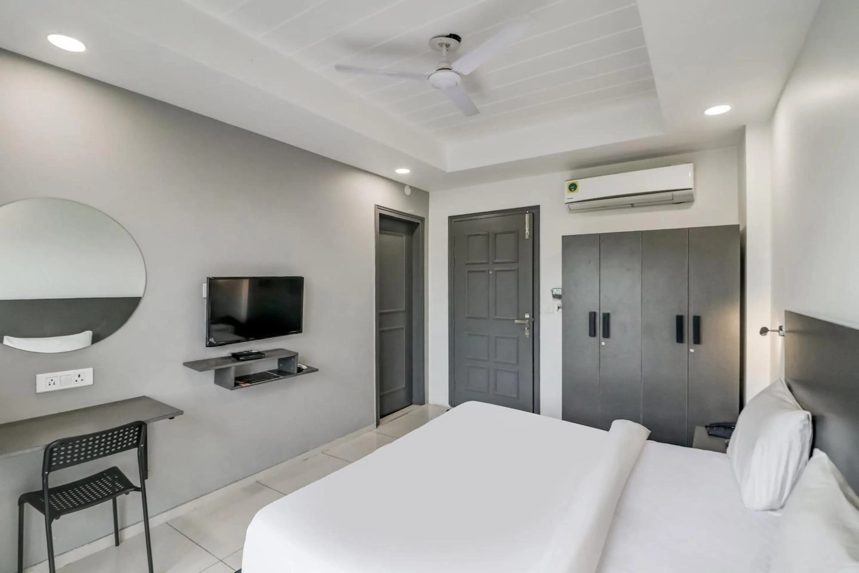 Bedroom in Townhouse South City 2 Sector 49 Gurgaon