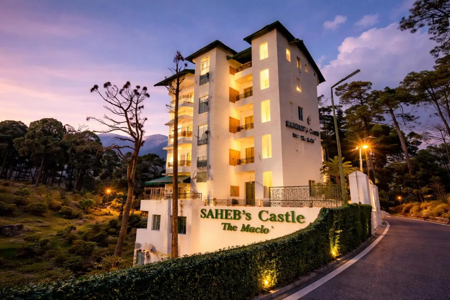 Property building in Hotel Saheb's Castle - Best Mountain View & Jacuzzi Suites, McLeodganj