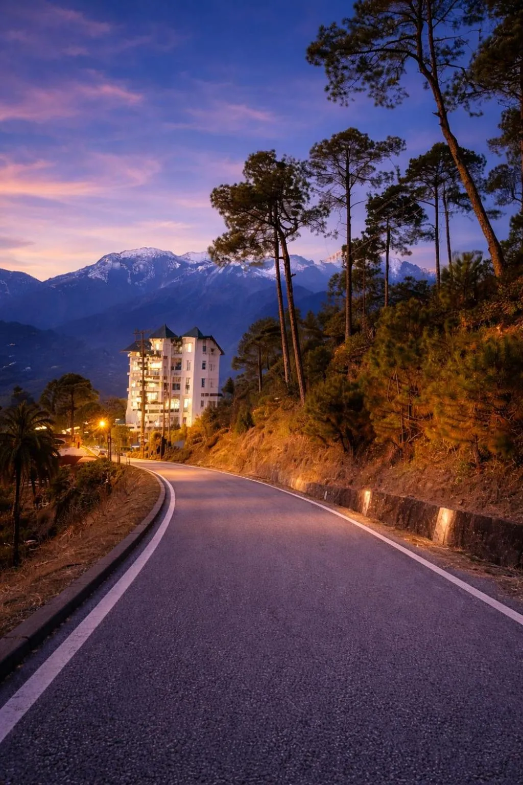 Facade/entrance in Hotel Saheb's Castle - Best Mountain View & Jacuzzi Suites, McLeodganj