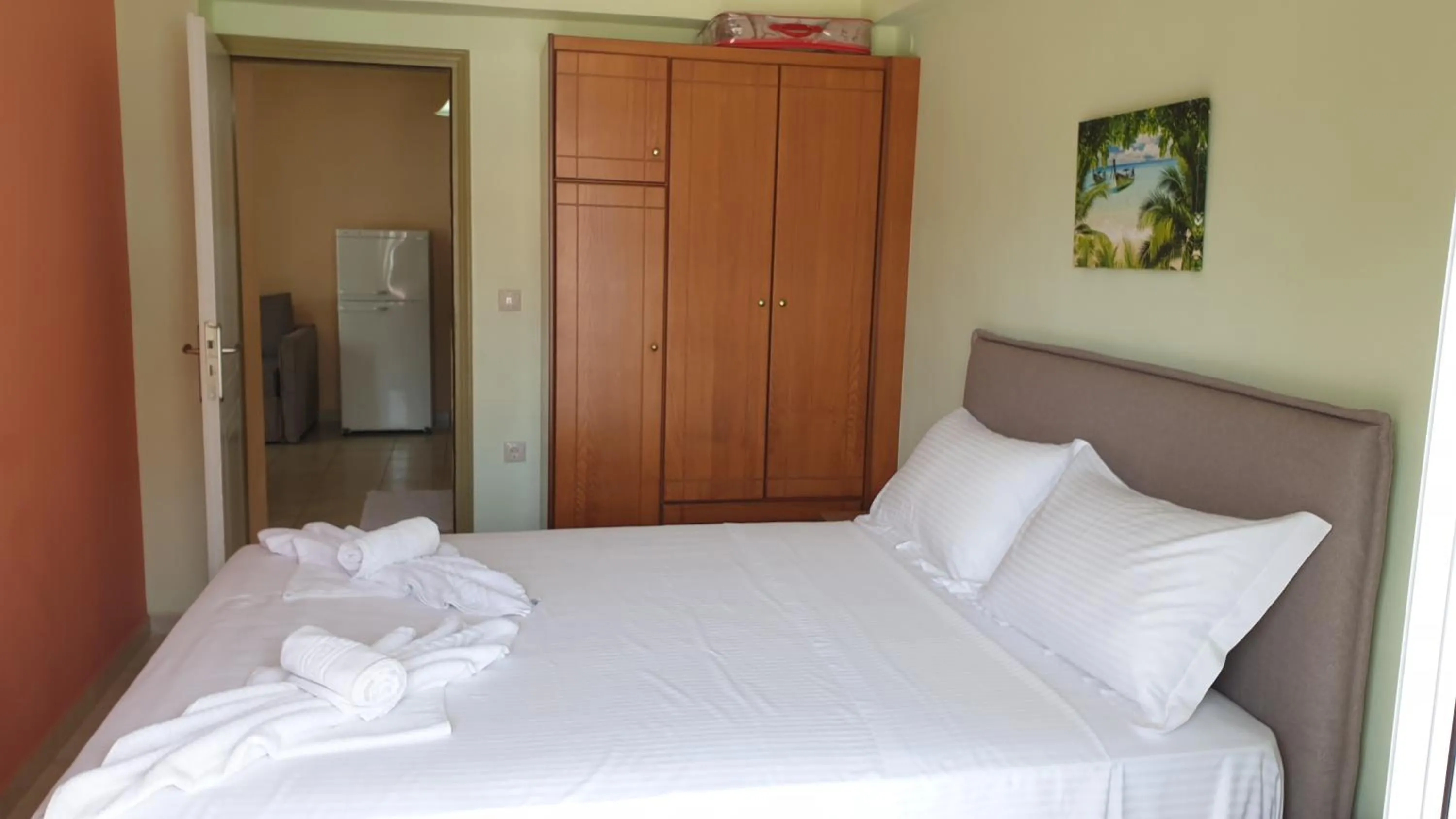 Bed in Bayside Apartments