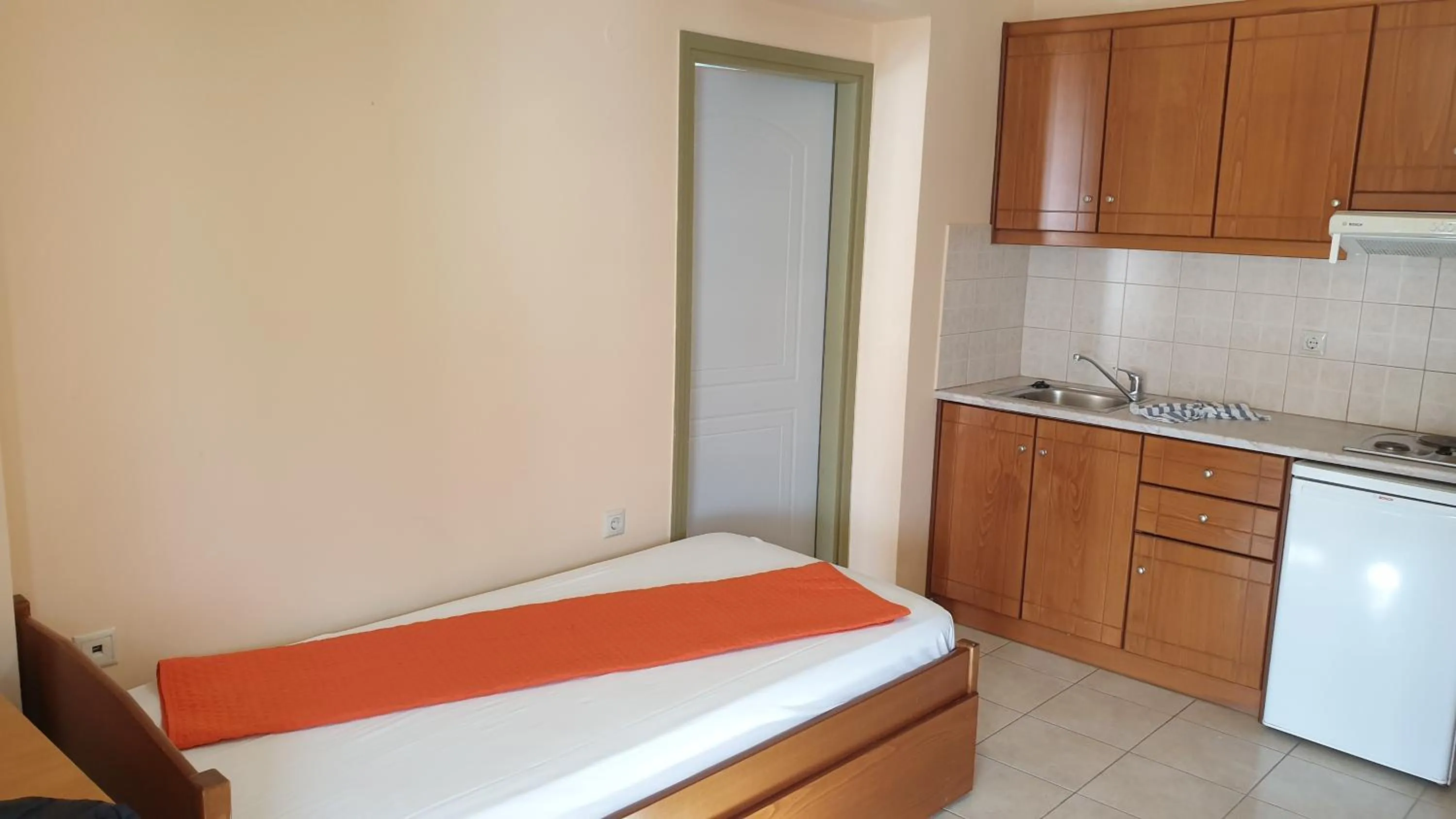 Bed in Bayside Apartments