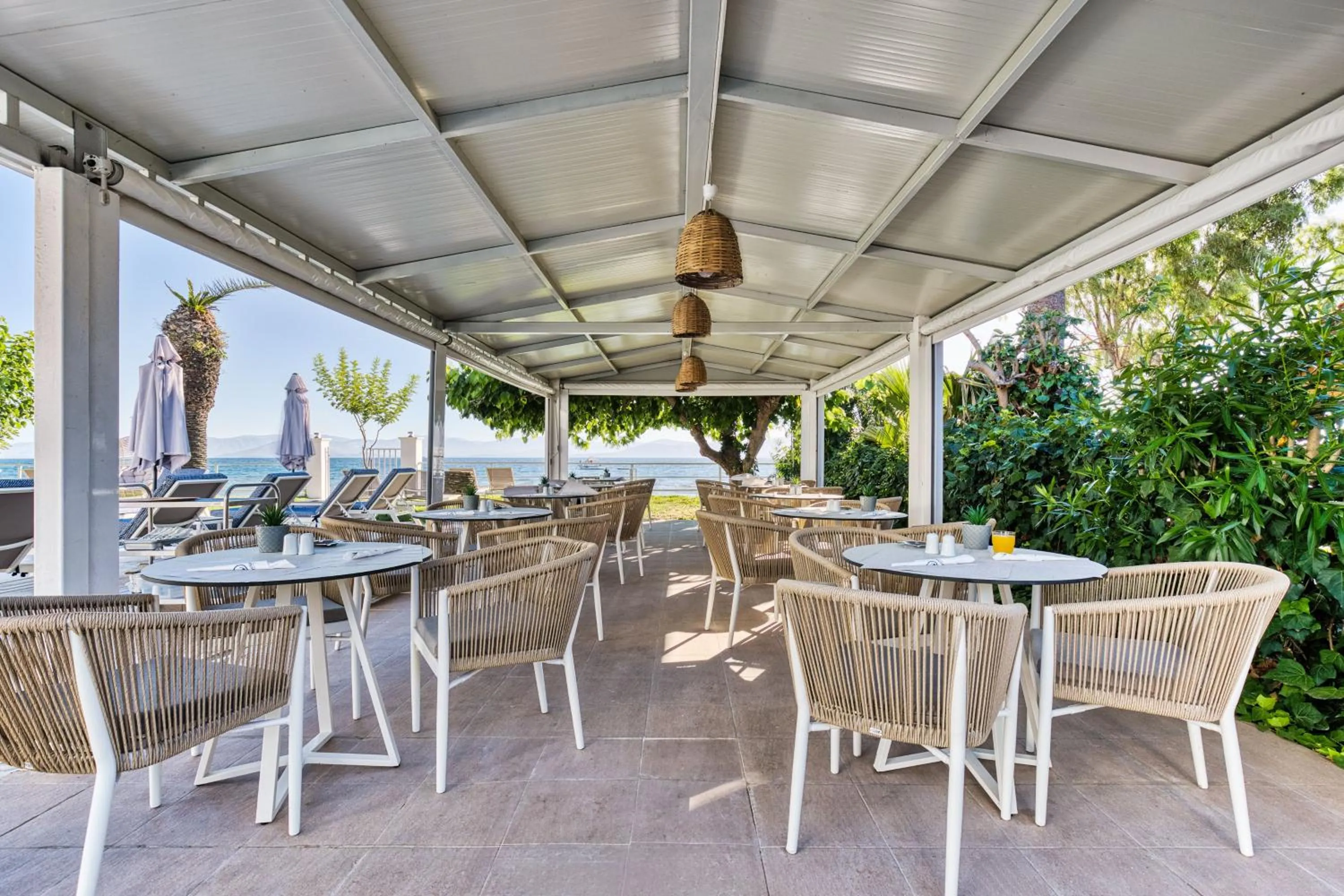 Seating area in Sirocco Hotel