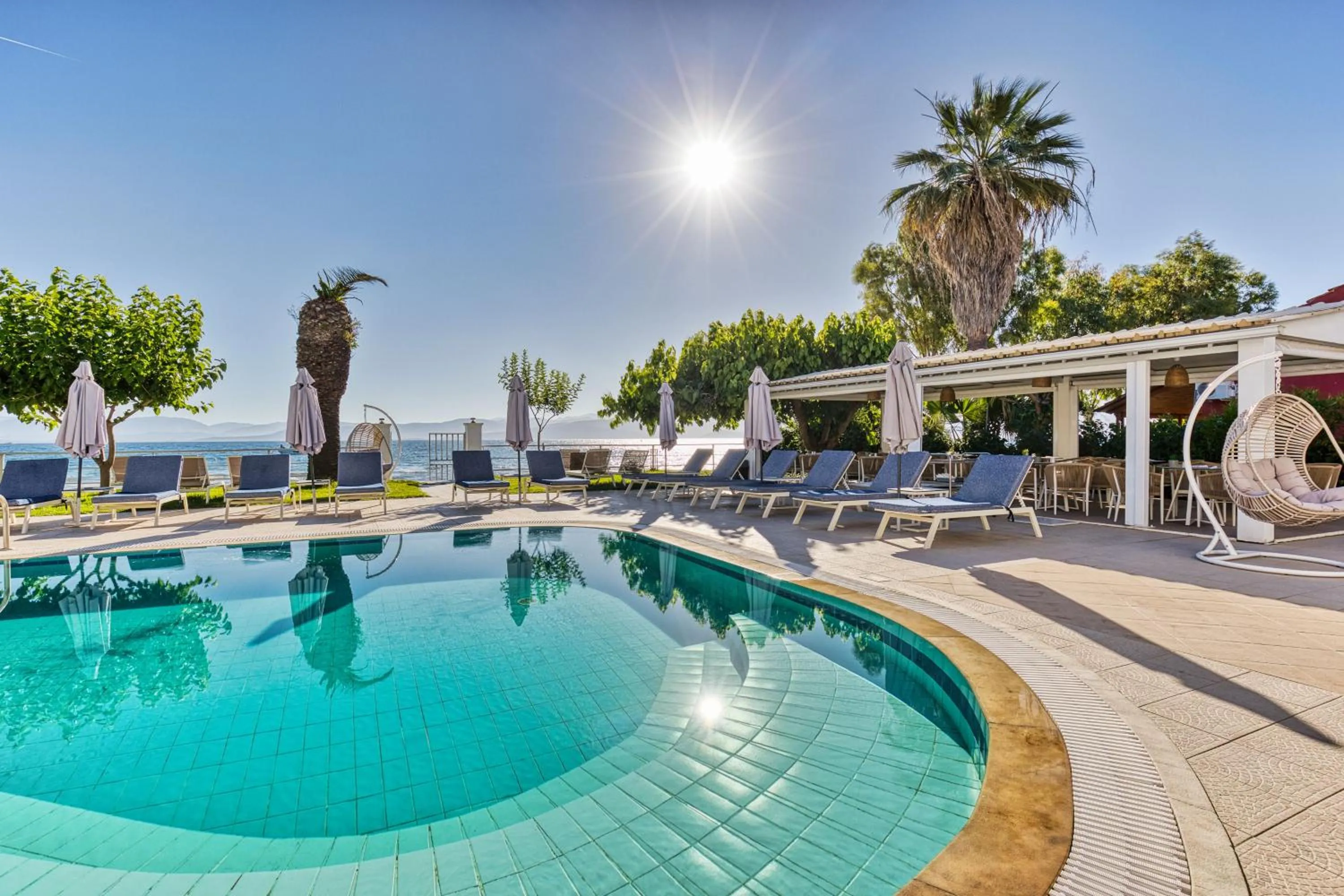 Swimming pool in Sirocco Hotel