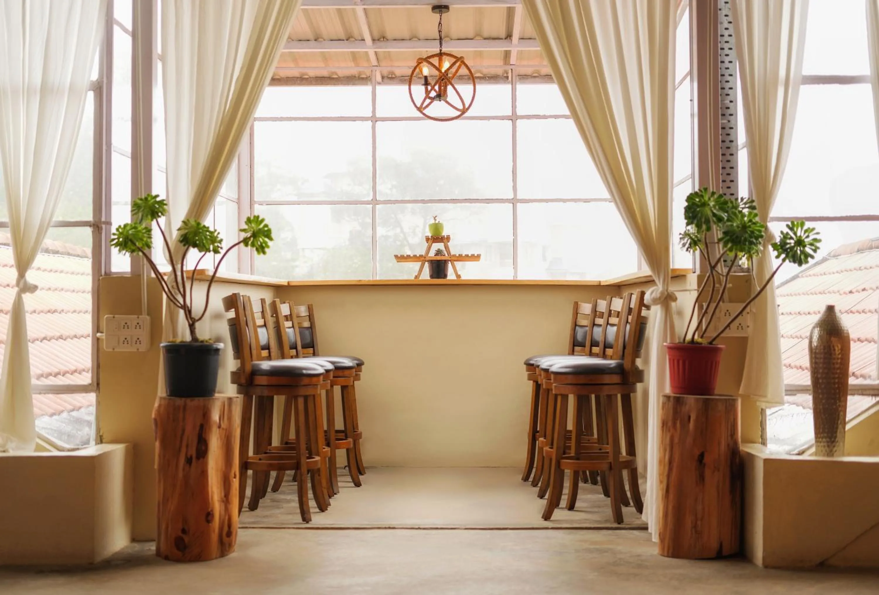 Restaurant/places to eat in COTTAGES BY THE CREEK.