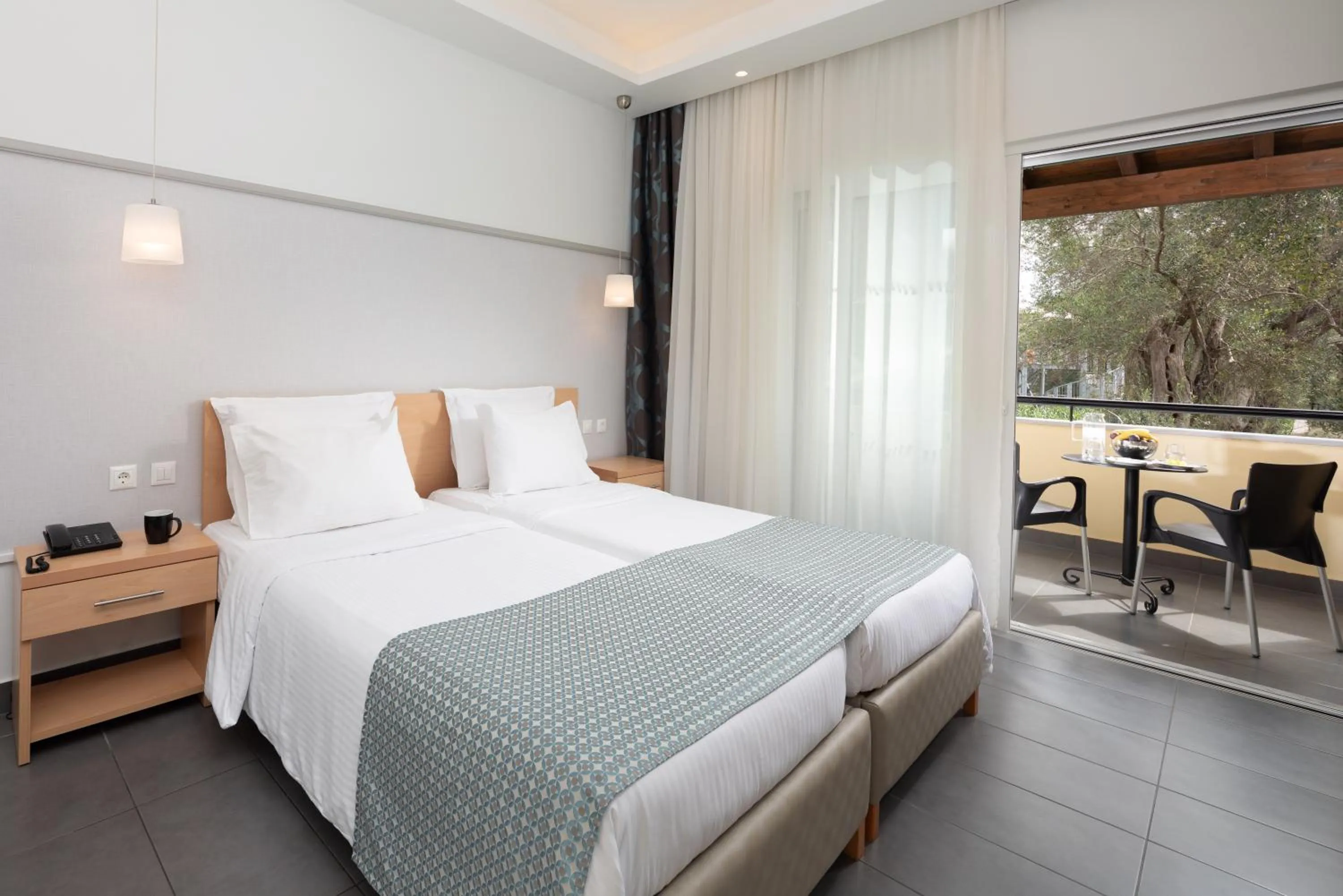 Bedroom, Bed in SENTIDO Apollo Palace