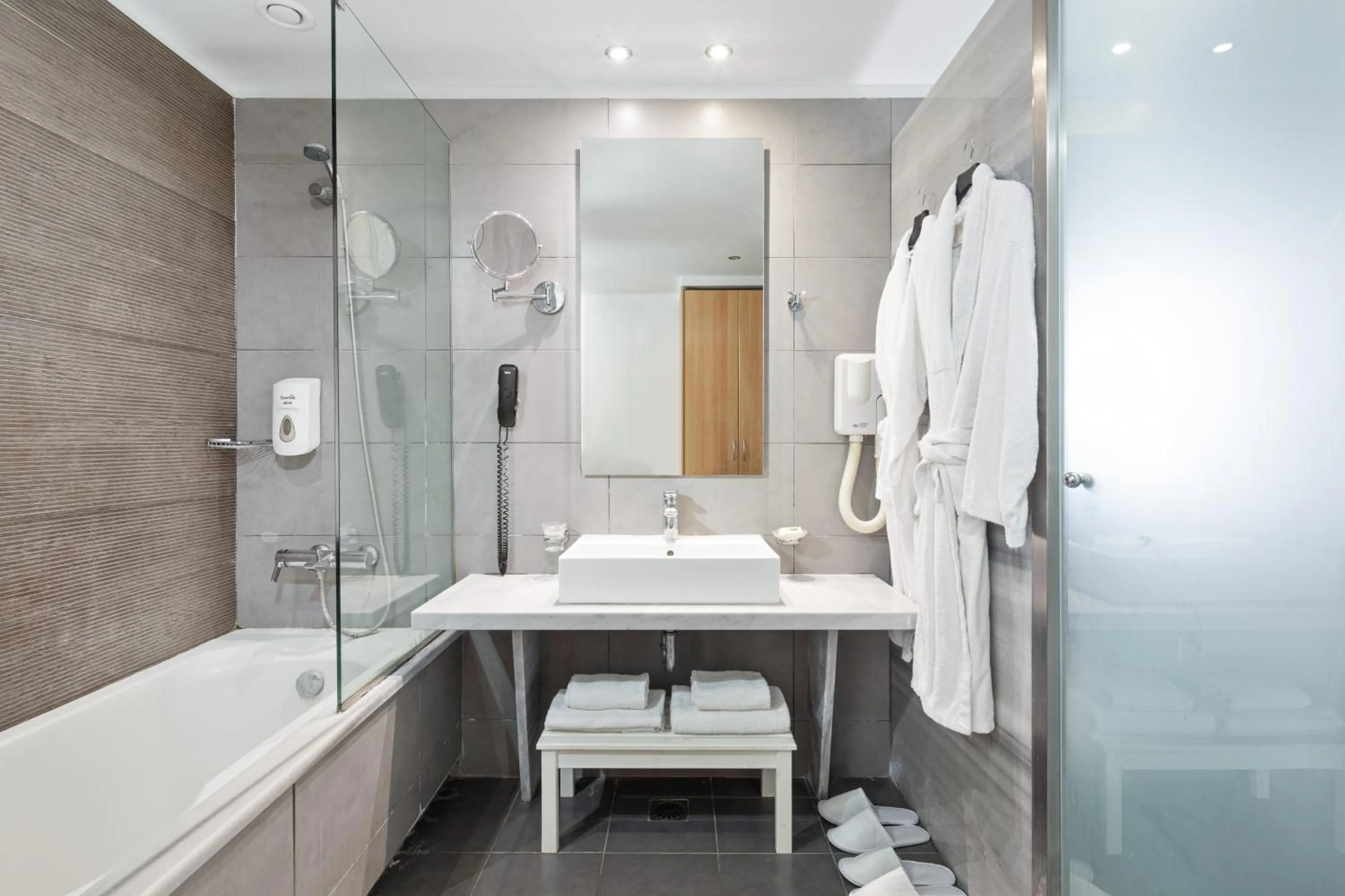 Bathroom in SENTIDO Apollo Palace