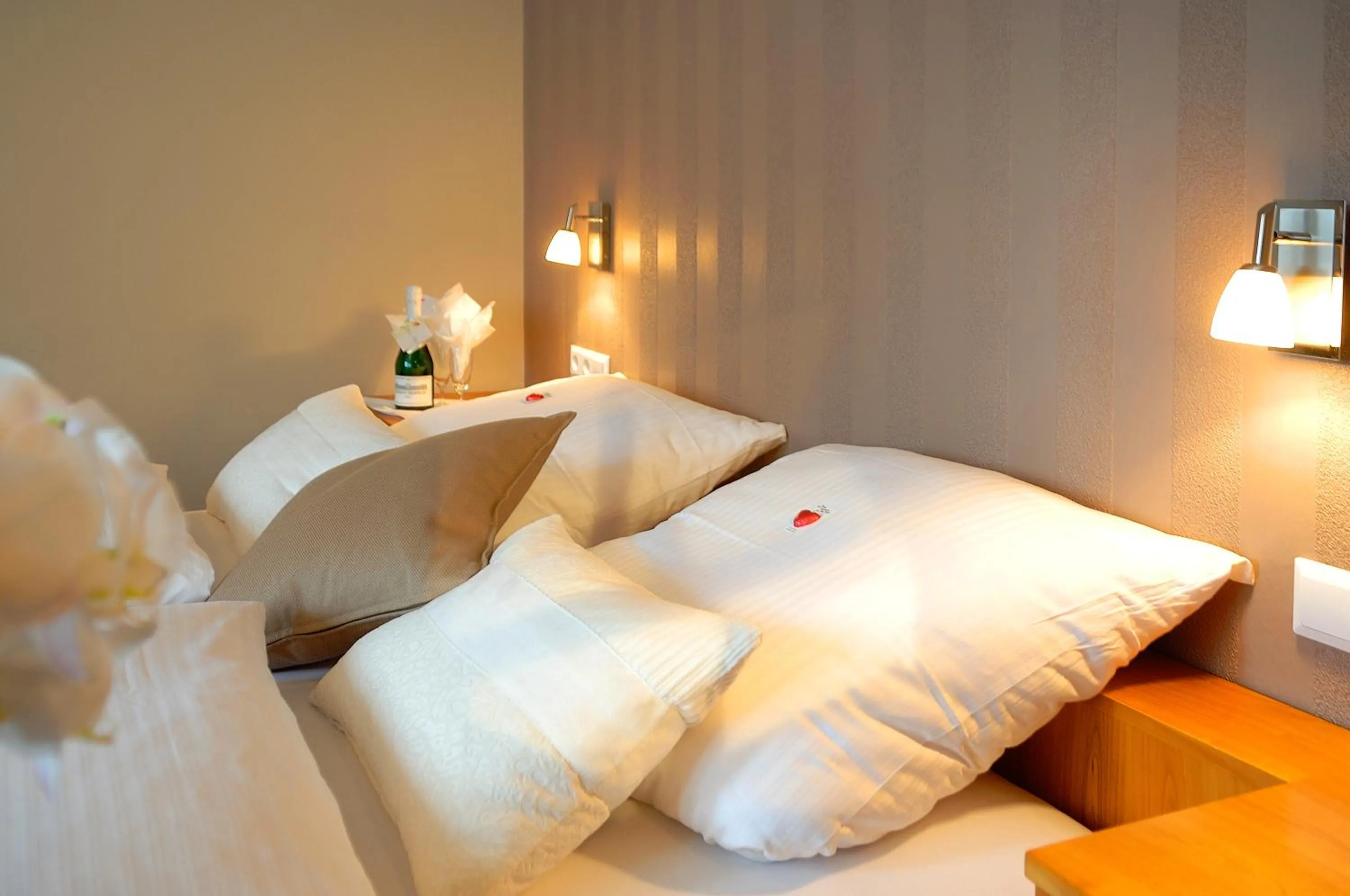 Decorative detail, Bed in Gasthaus zum Ochsen