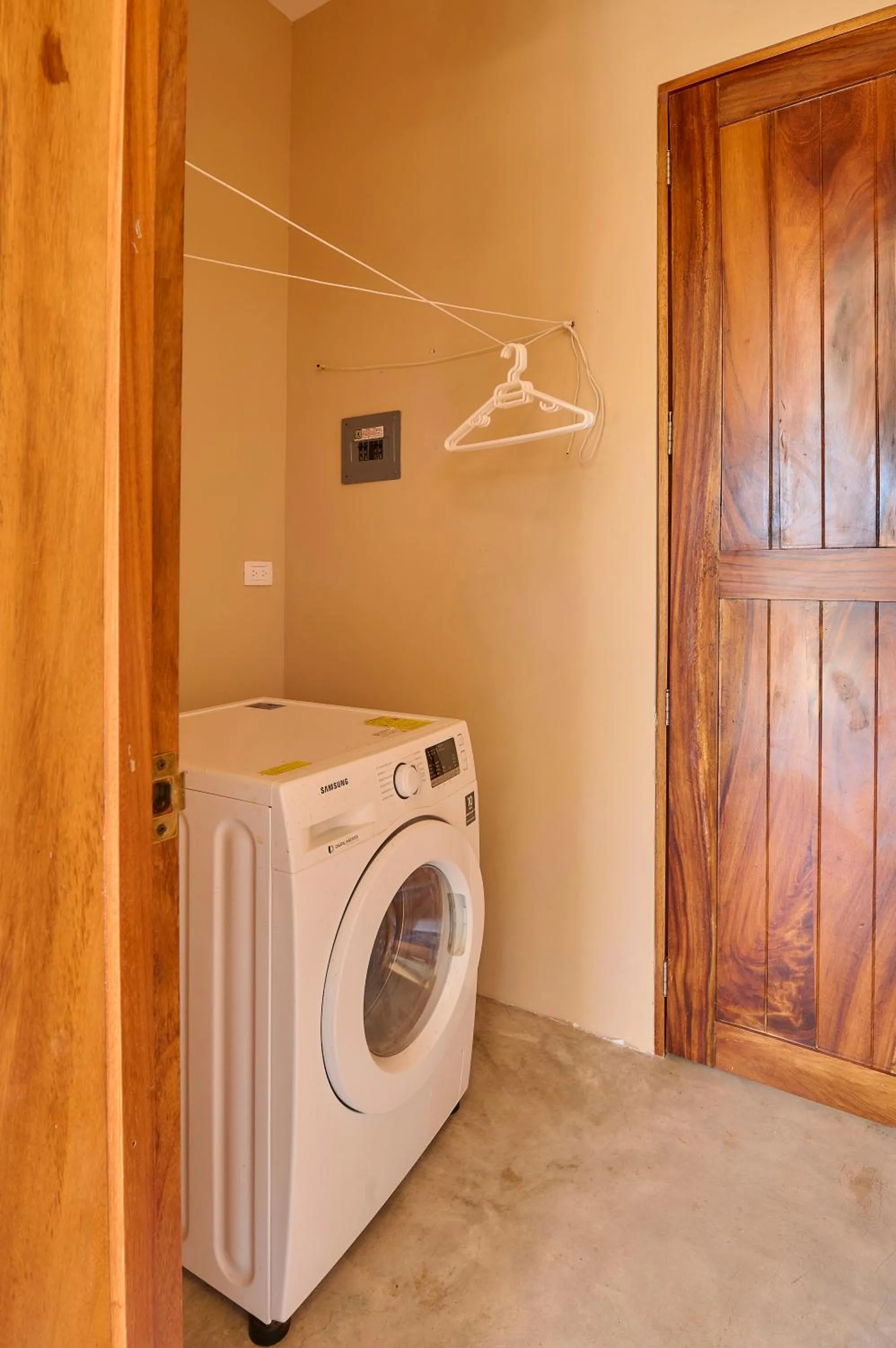 washing machine in Lya Beach House