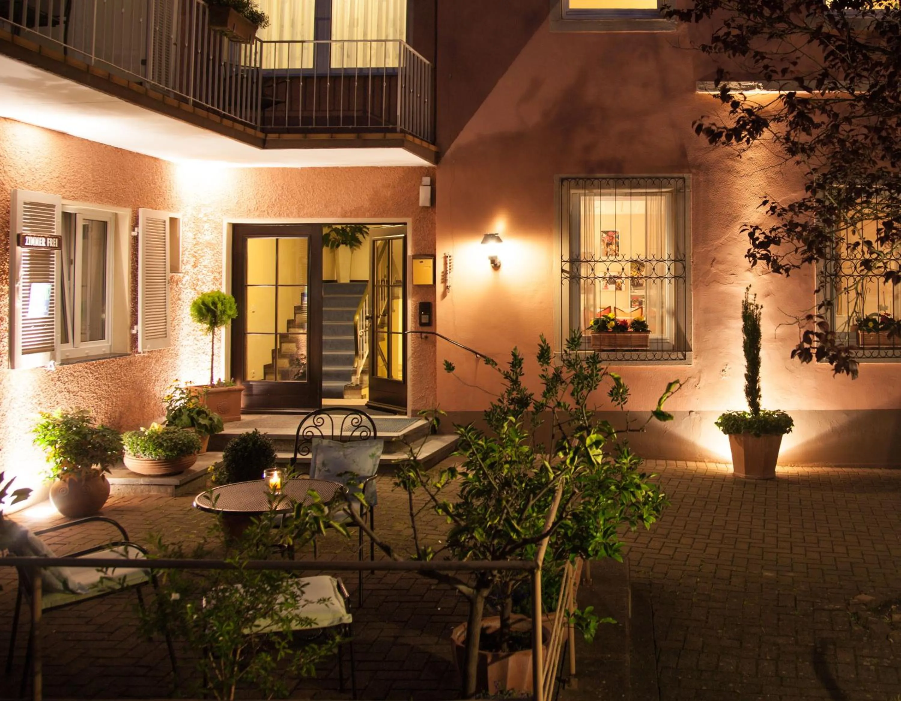 Facade/entrance in Hotel Morgensonne