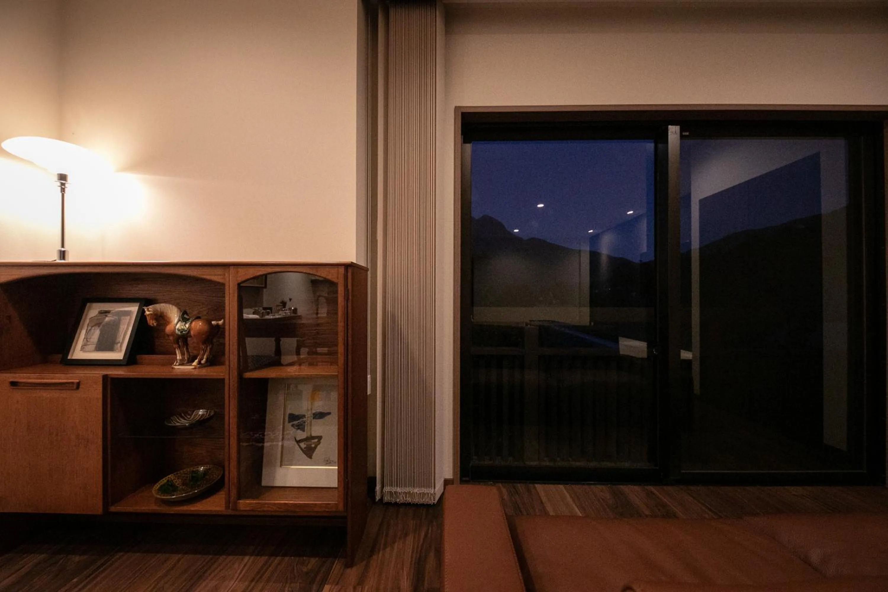 Living room in Saigakukan