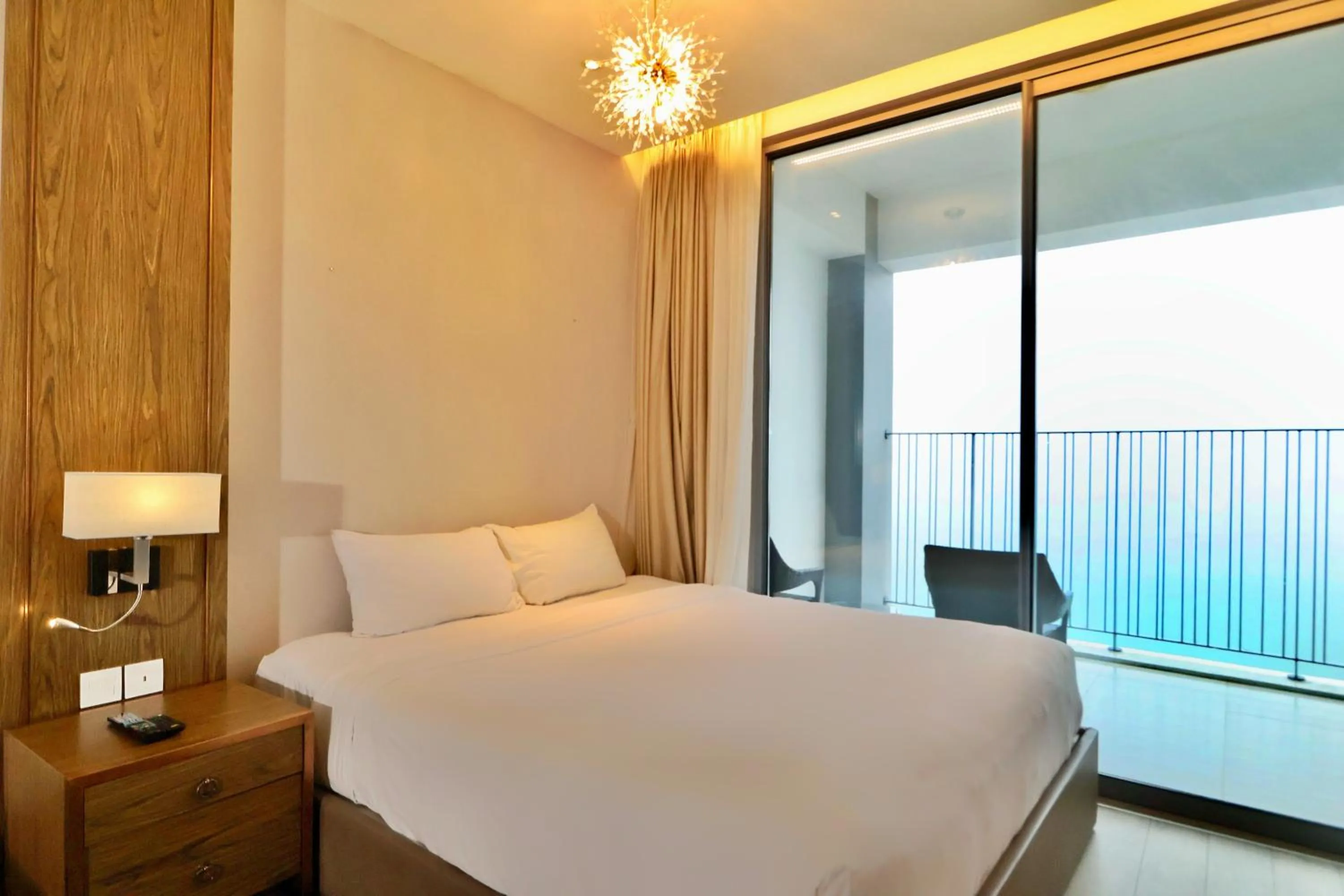 Bed in Wise Stay Panorama Condotel