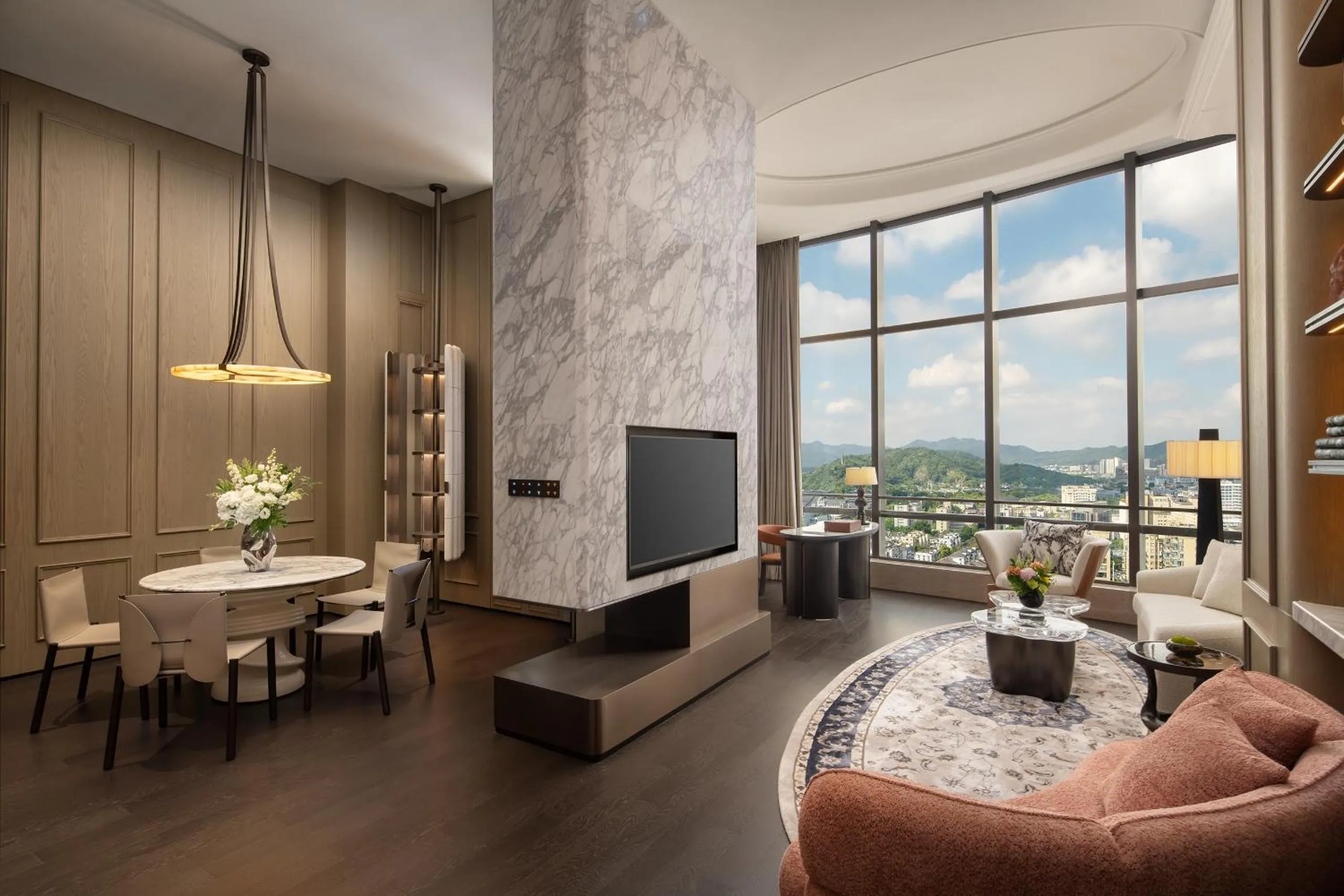 Living room in Hangzhou Wulin GDA Hotel, Vignette Collection