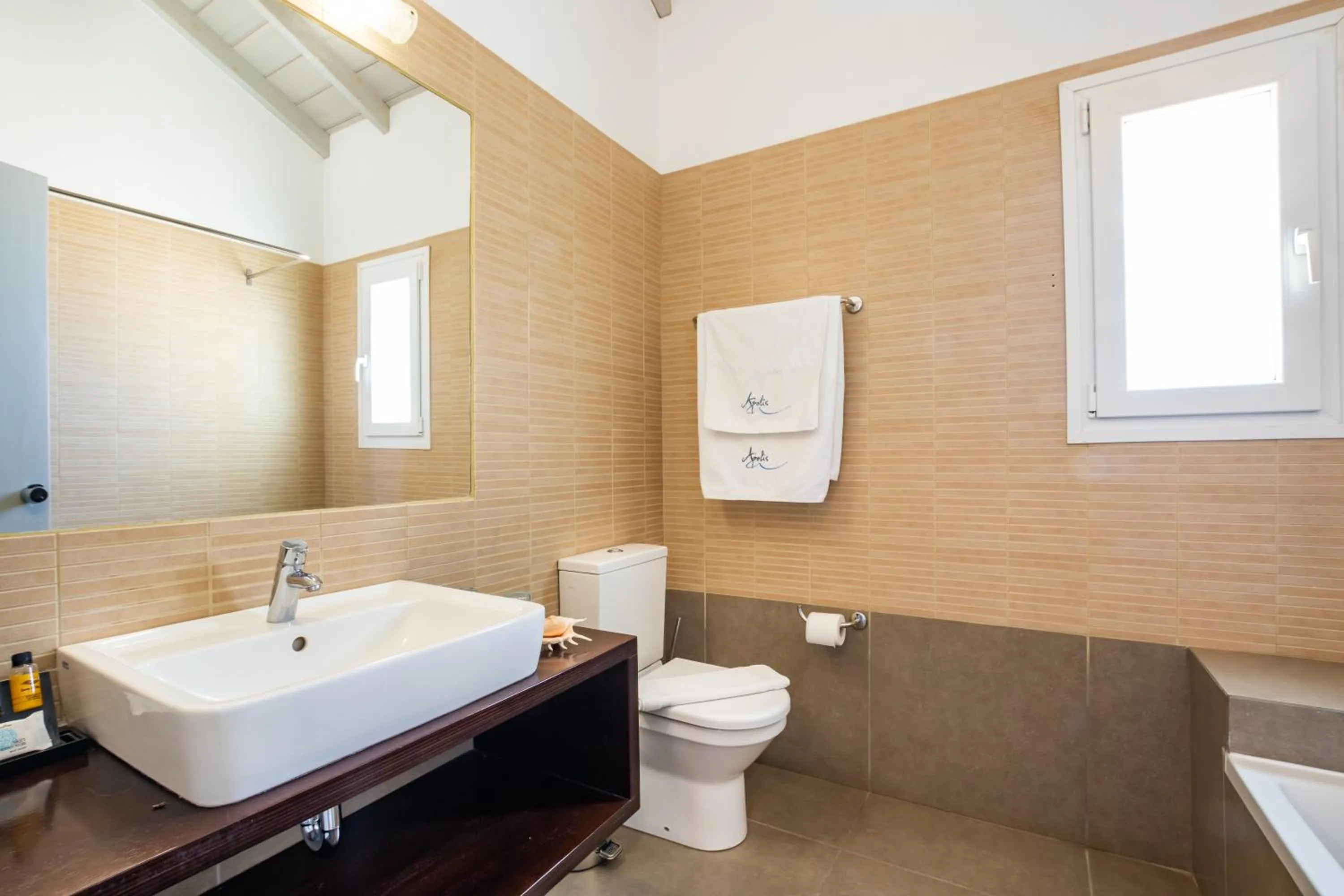 Apolis Beachscape Hotel